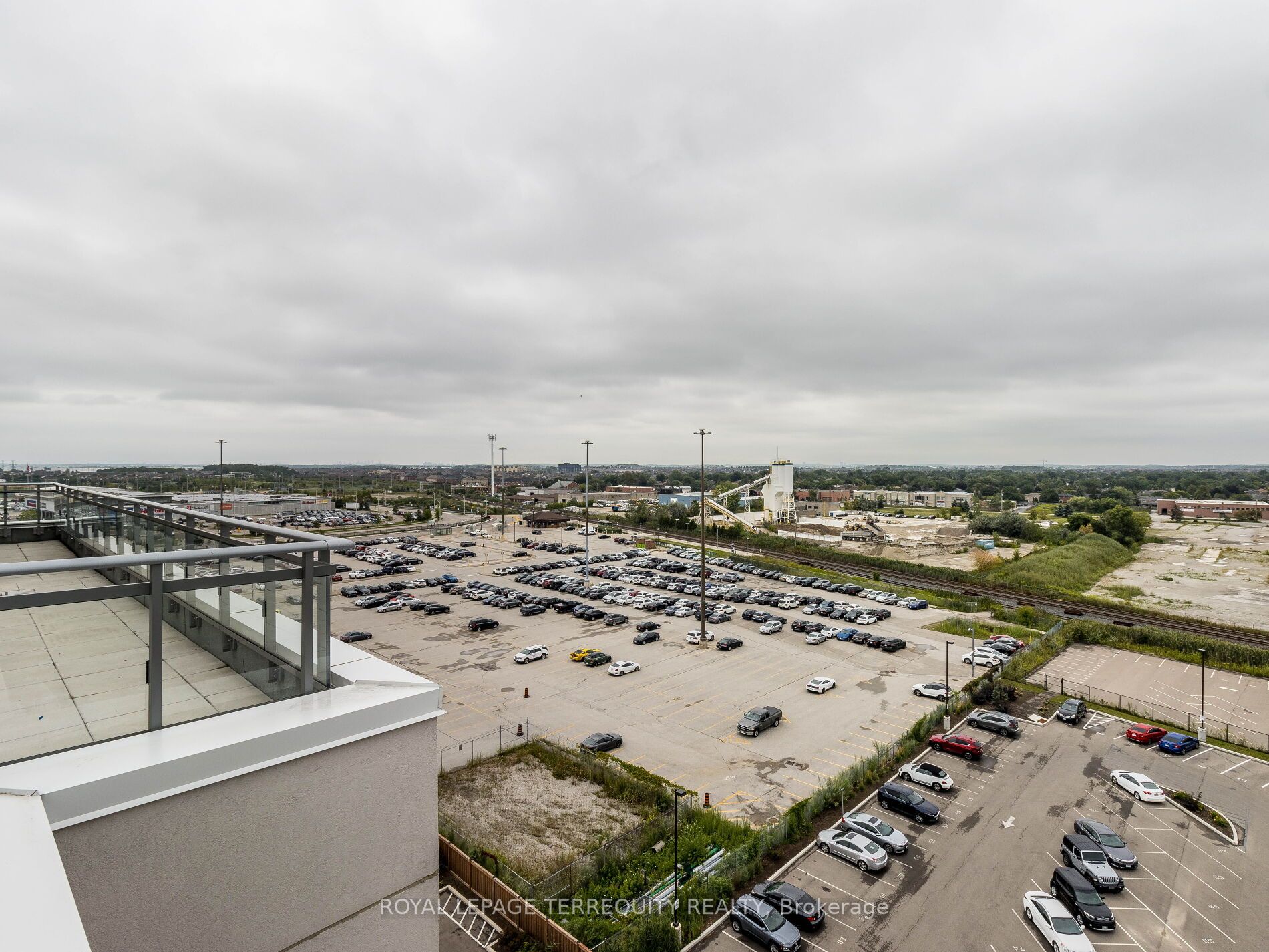 716 Main Street E, #1008