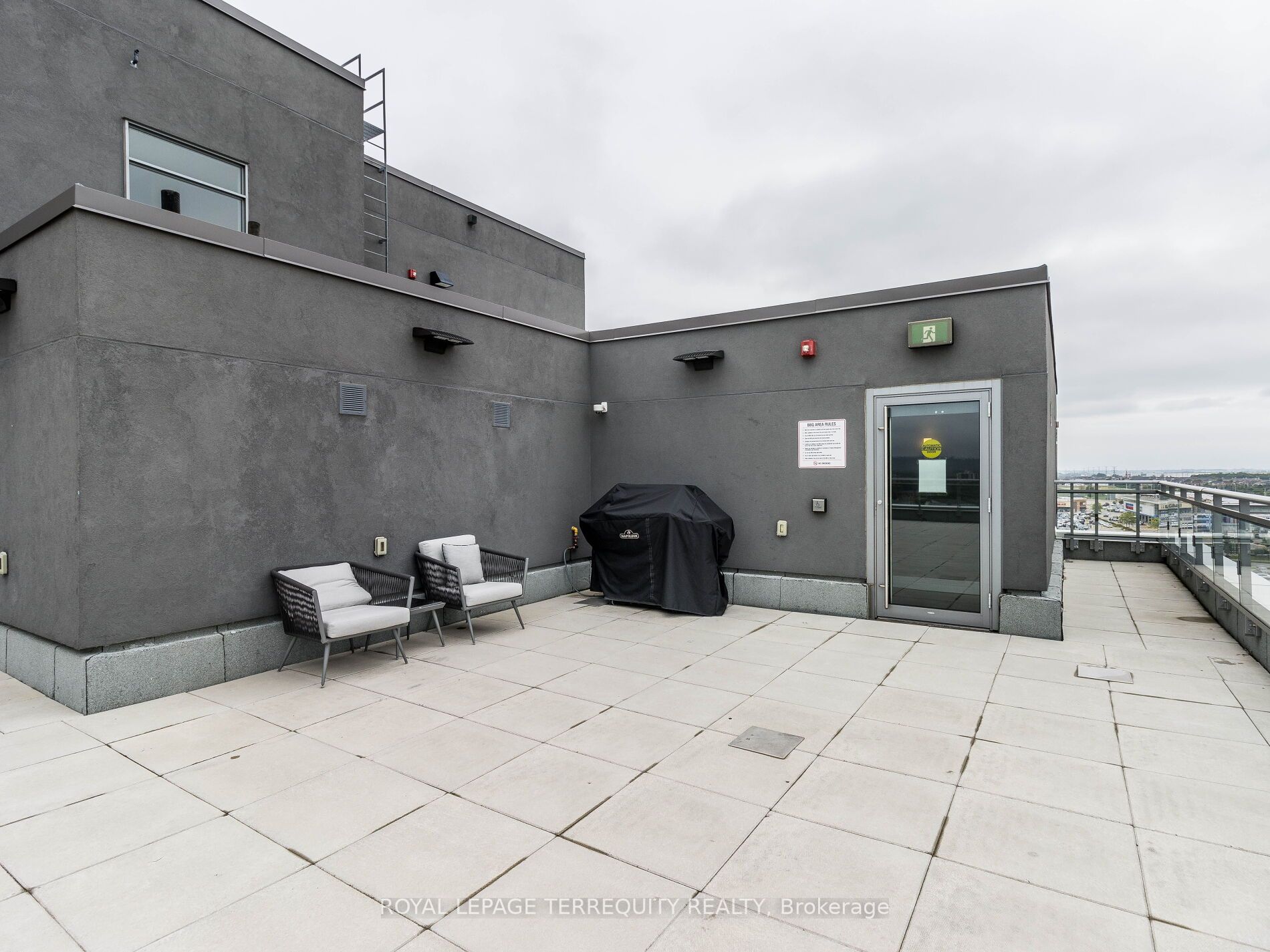 716 Main Street E, #1008