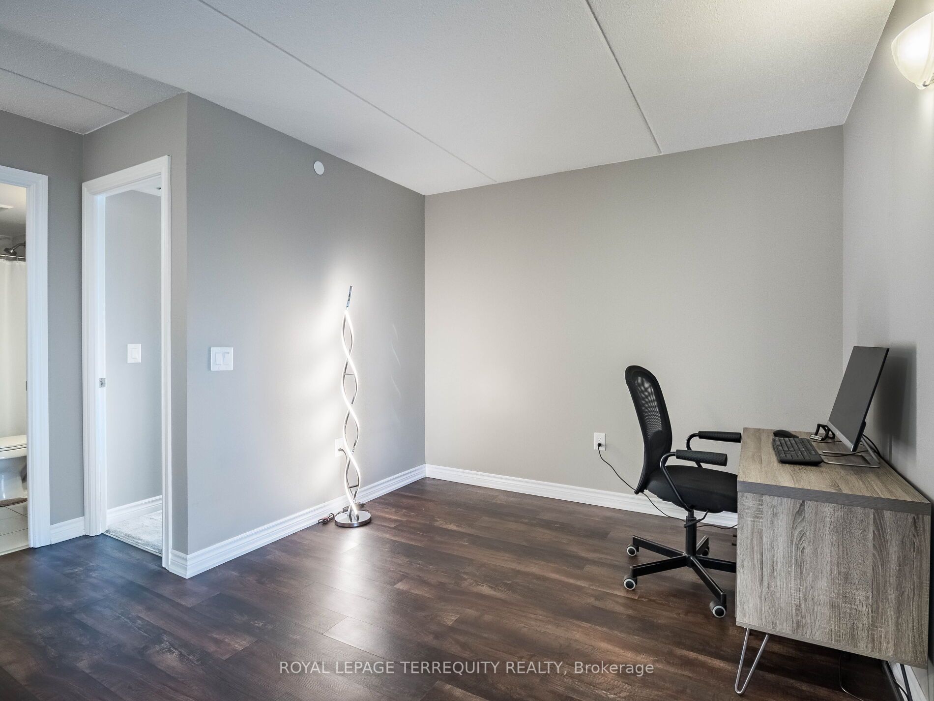 716 Main Street E, #1008