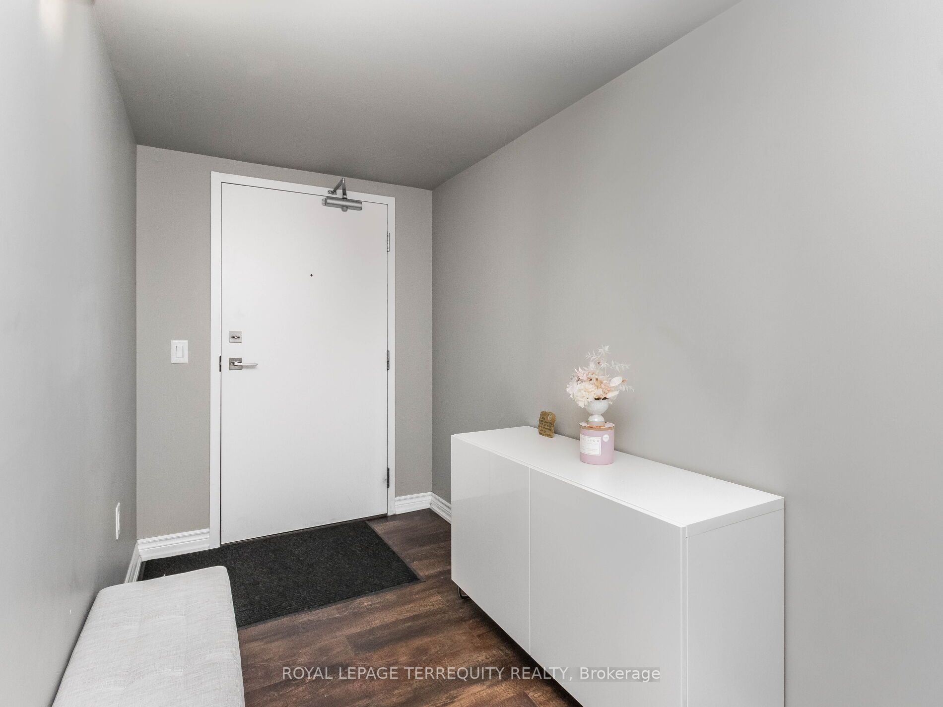 716 Main Street E, #1008