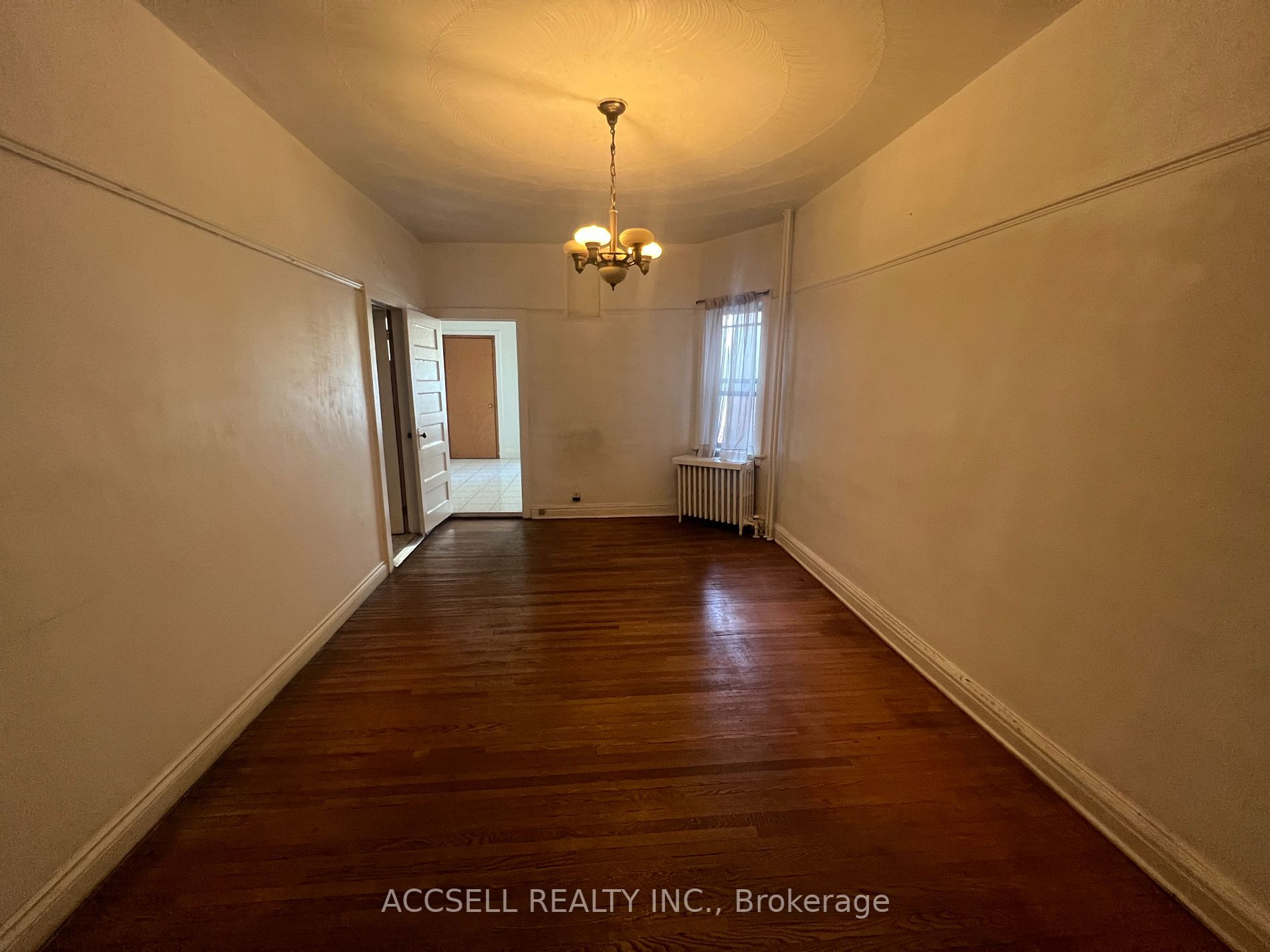 265 Maria St