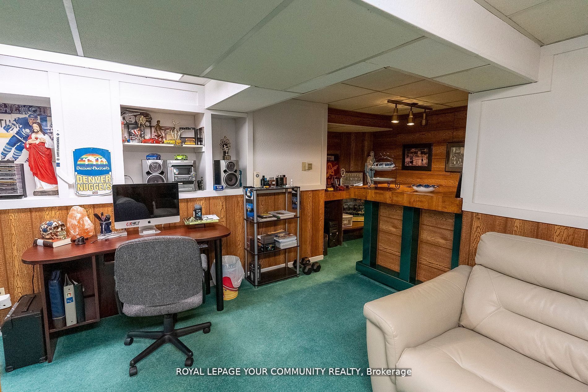 98 Corkett Dr