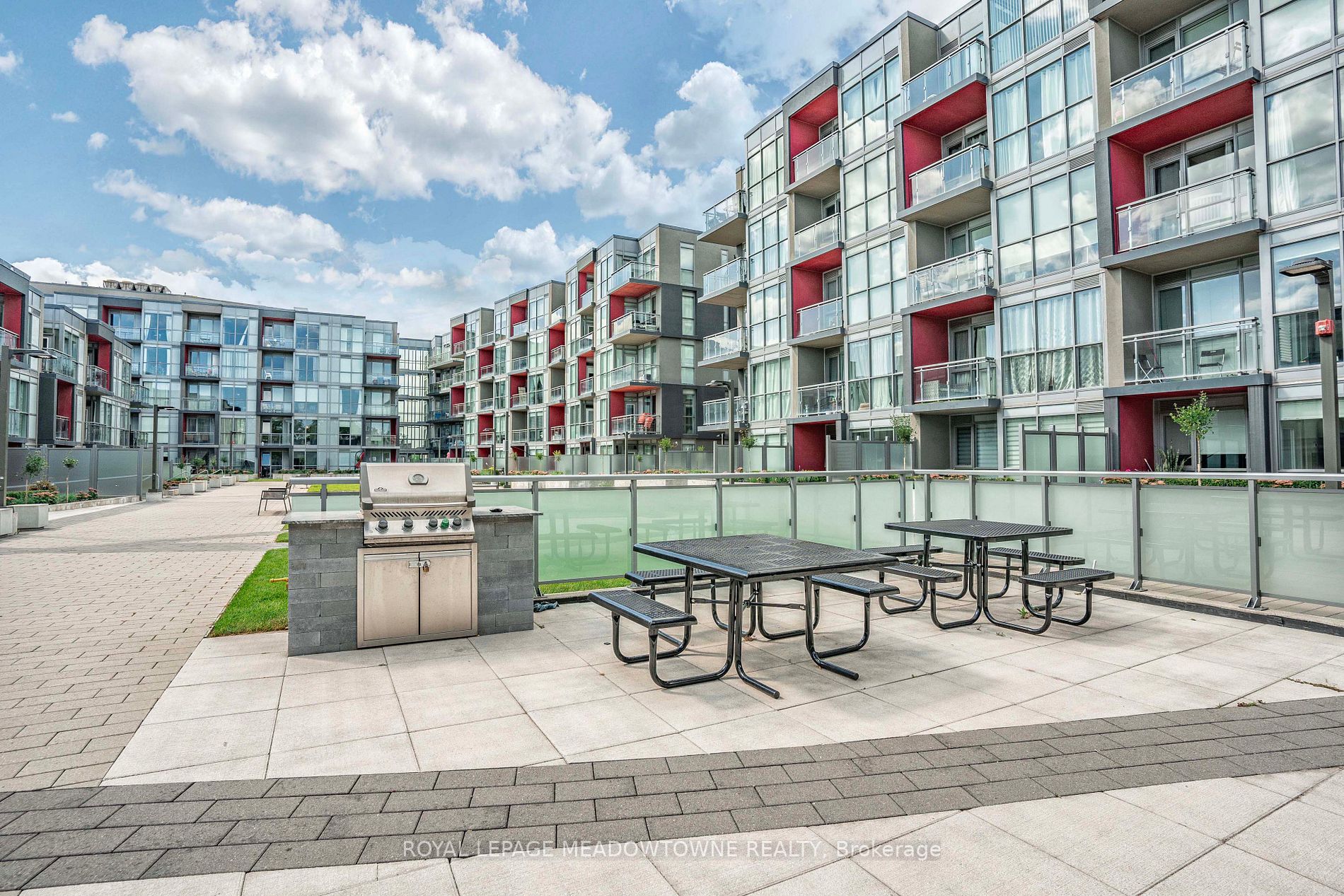 5240 Dundas Street, #B605