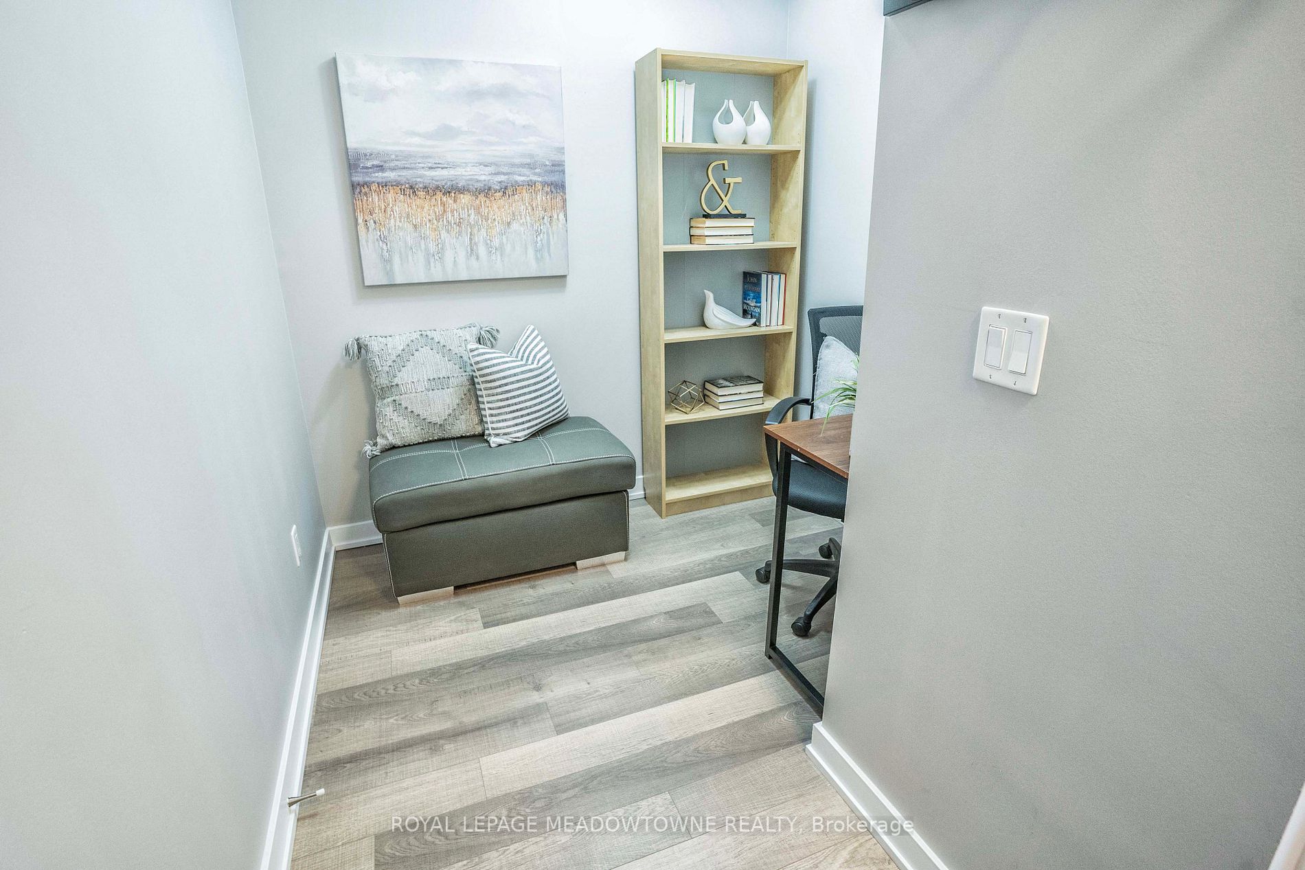 5240 Dundas Street, #B605