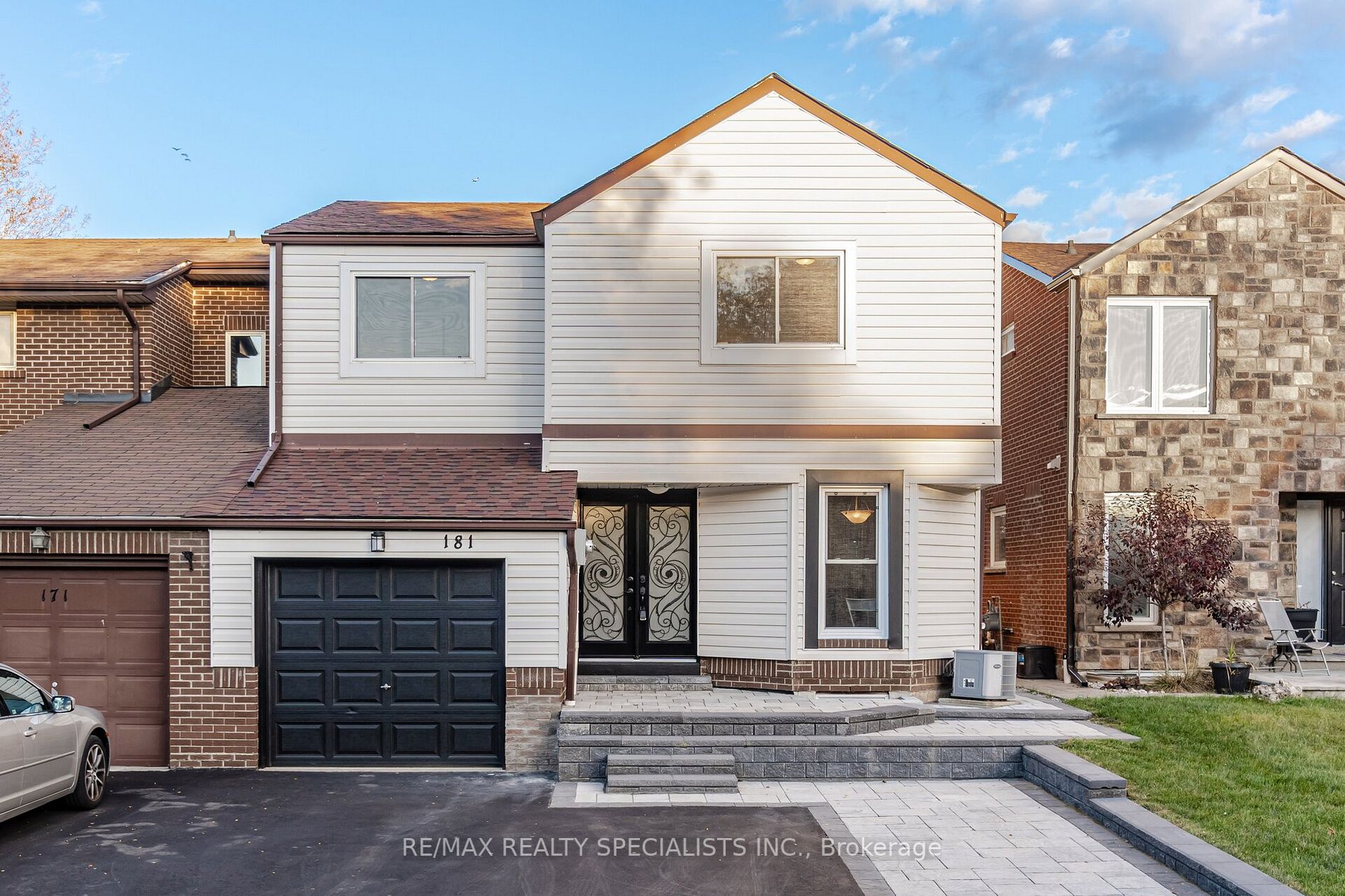 181 Satok Cres