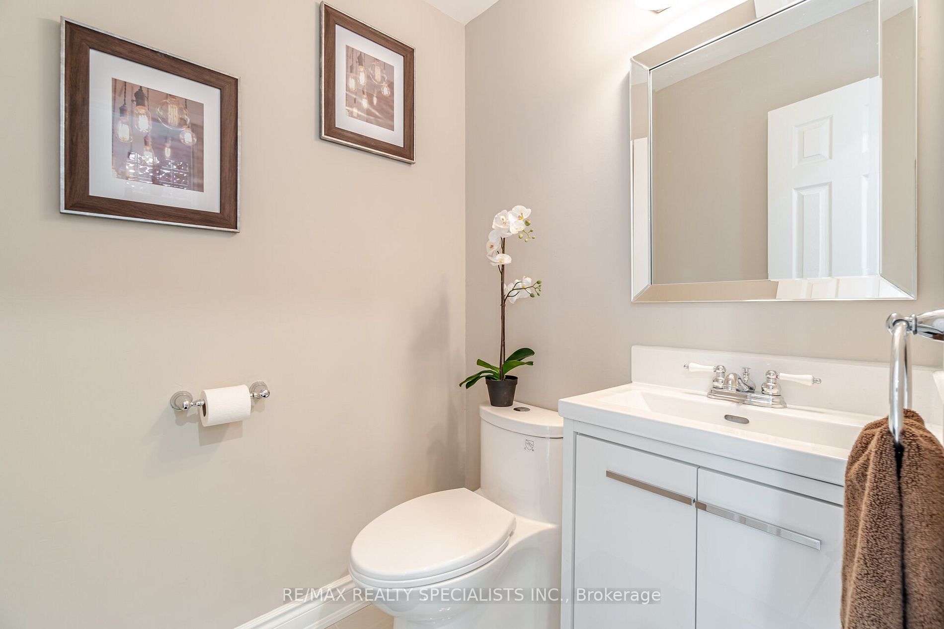 181 Satok Cres