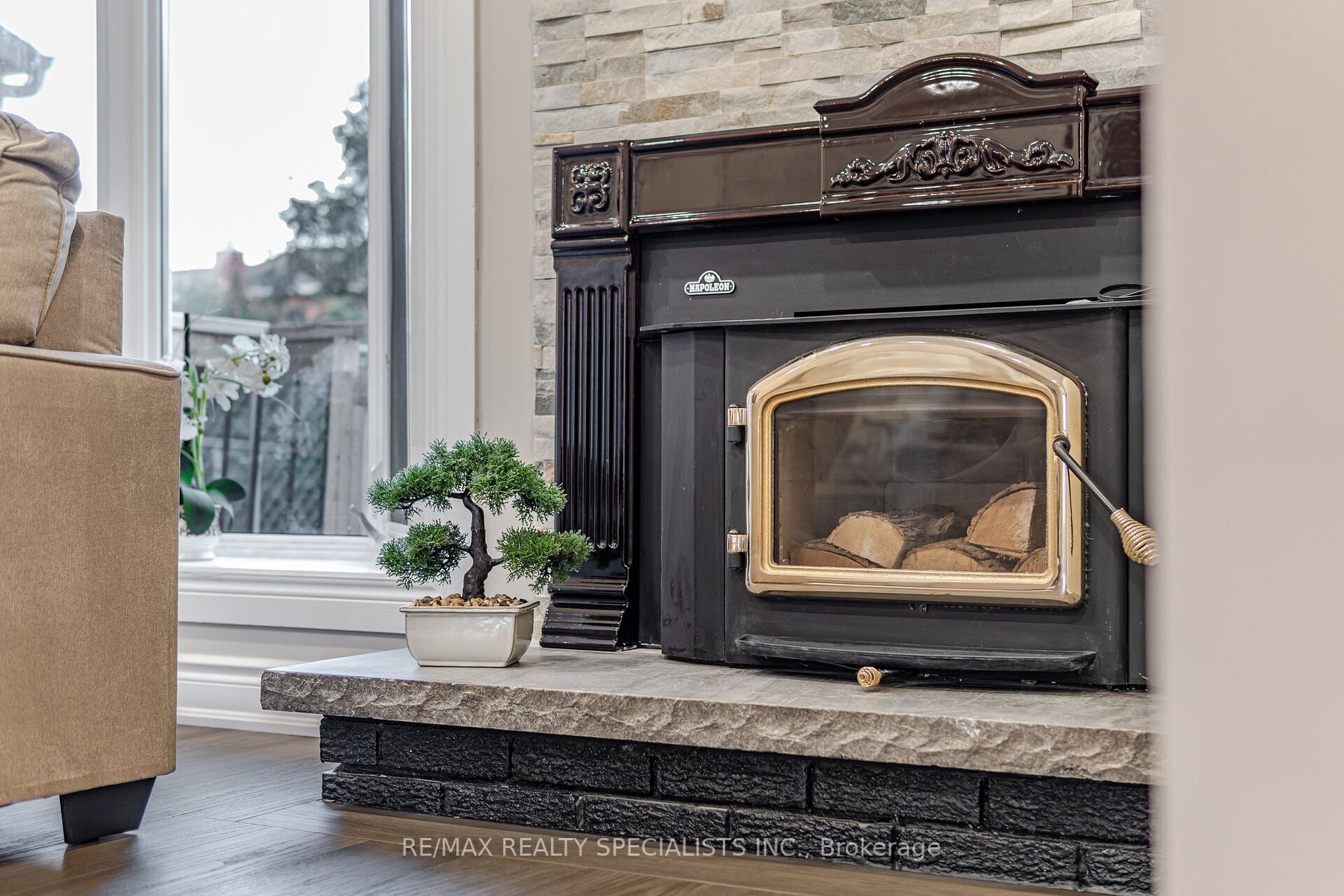 181 Satok Cres