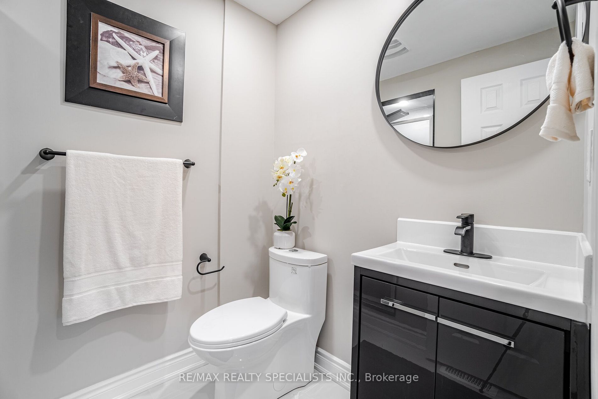 181 Satok Cres