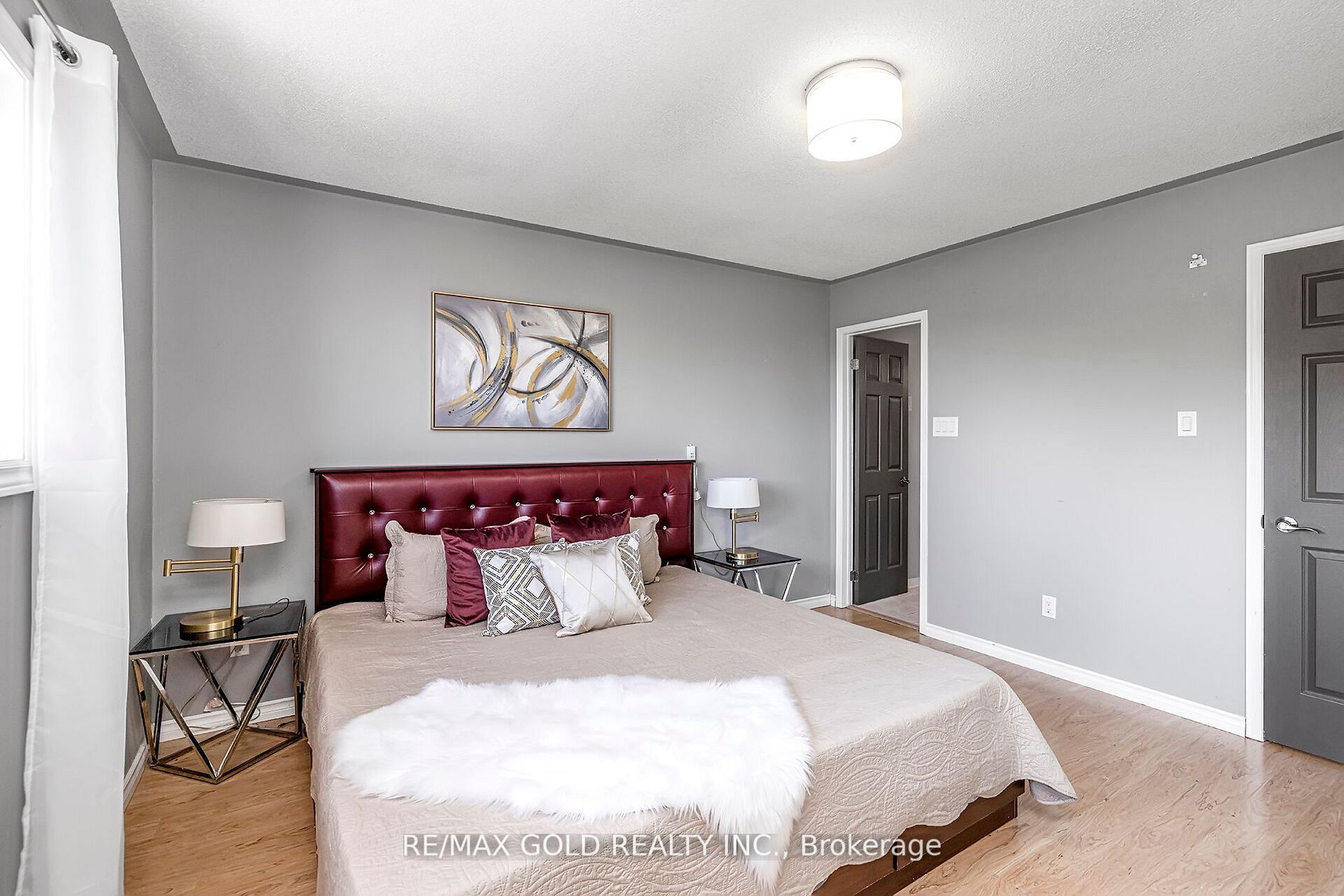 53 Smith Dr