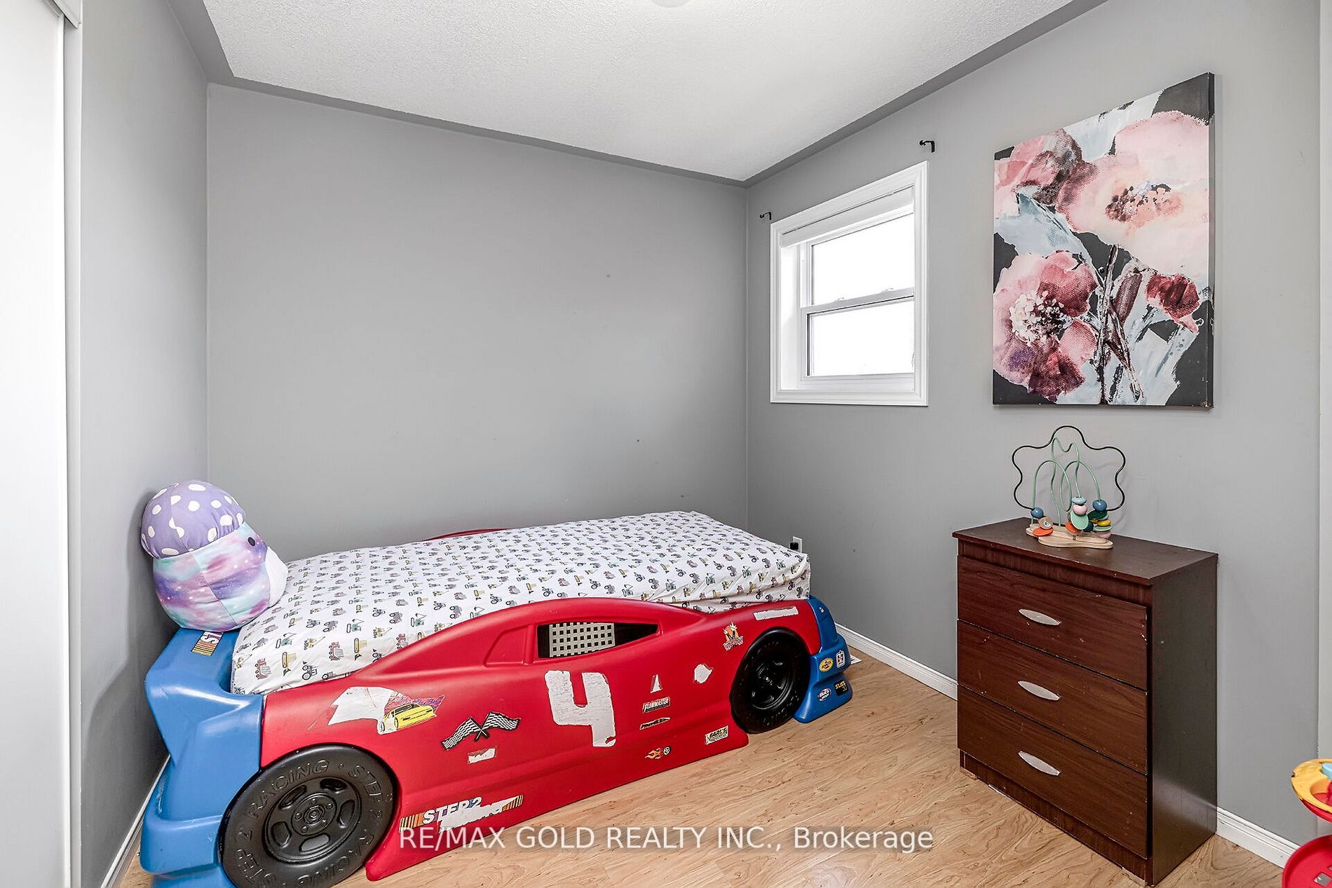 53 Smith Dr