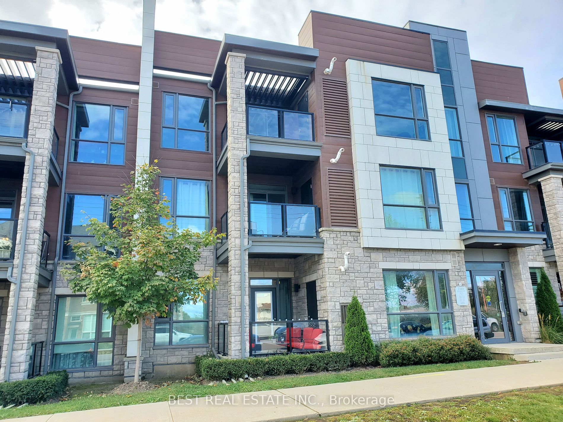 2388 Khalsa Gate, #304