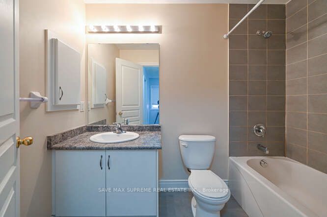 6 Brentwick Dr