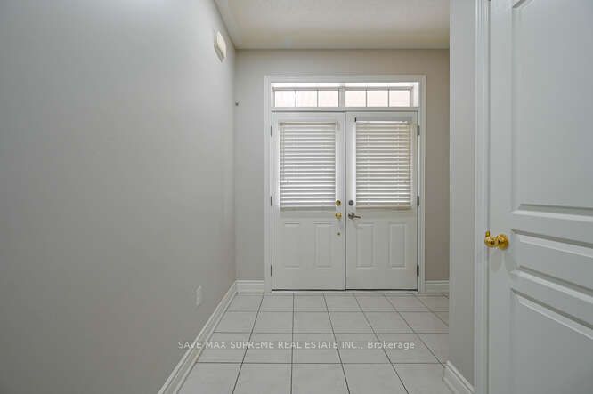 6 Brentwick Dr
