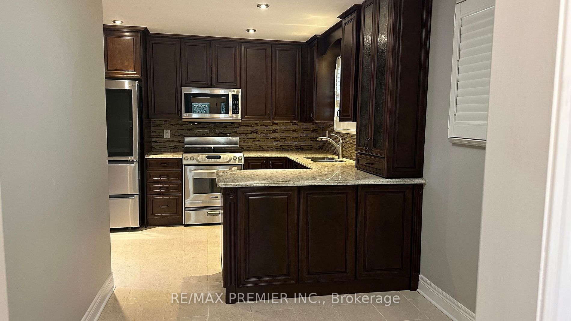 2014 Waycross Cres