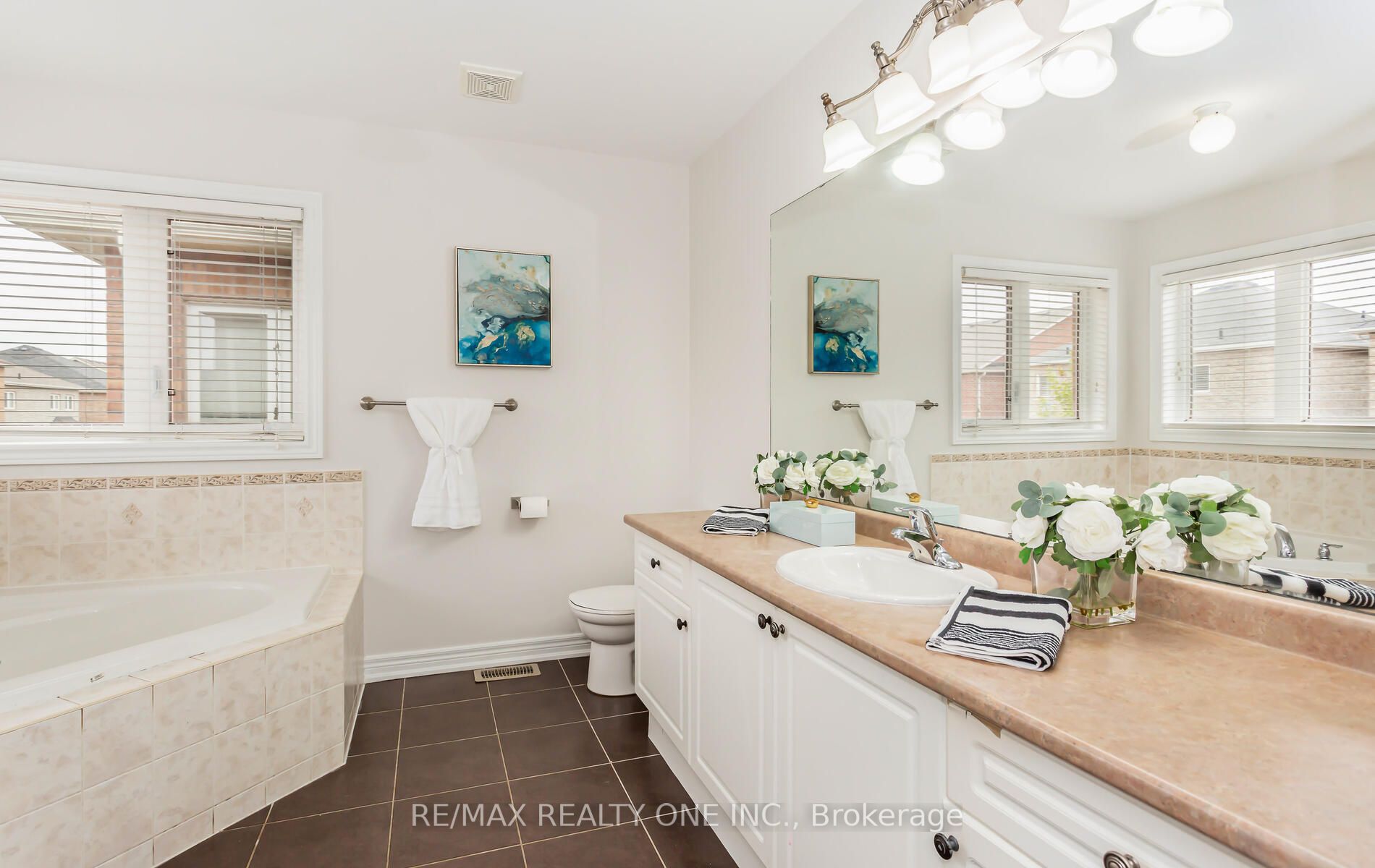 46 Boundbrook Dr