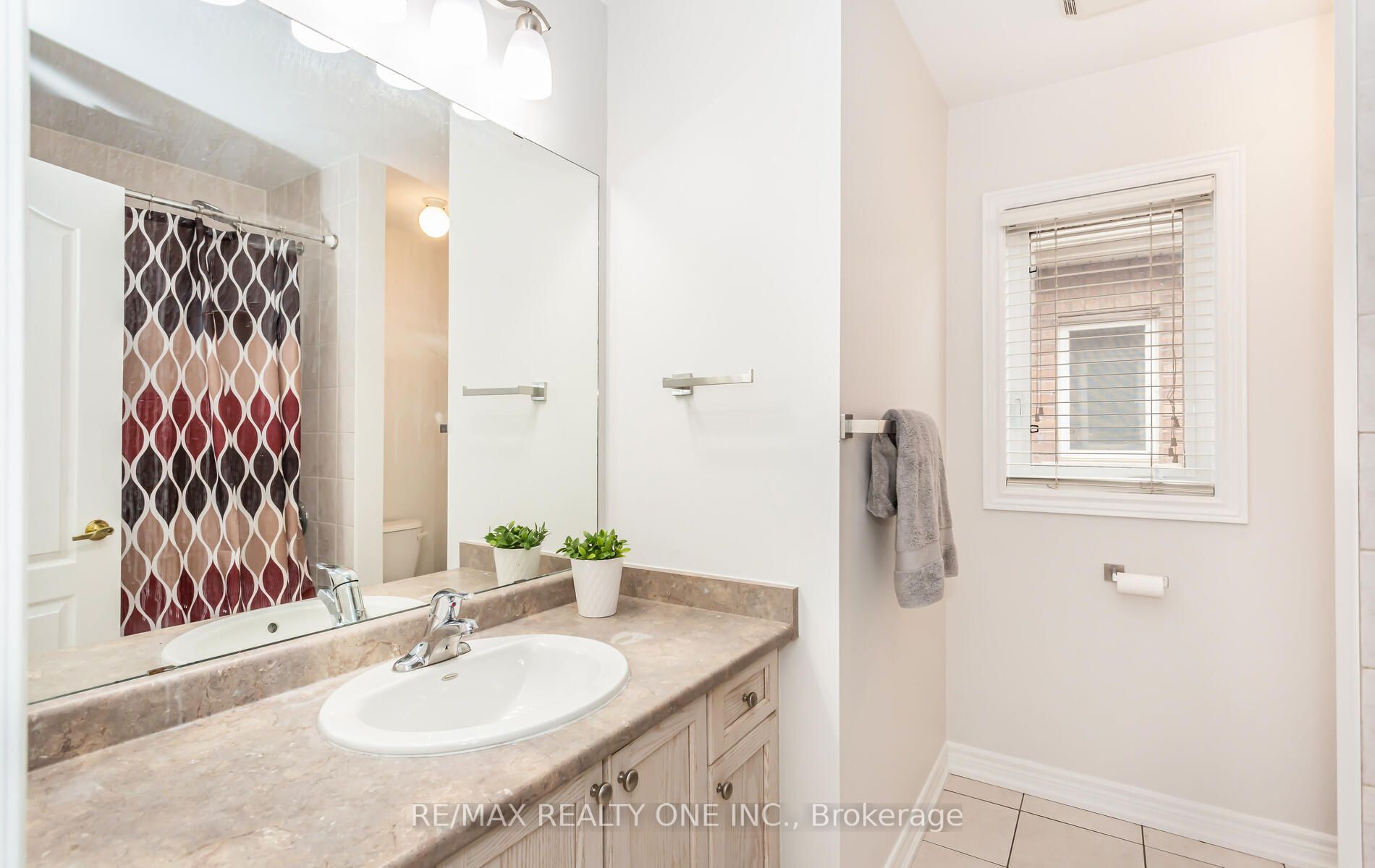 46 Boundbrook Dr