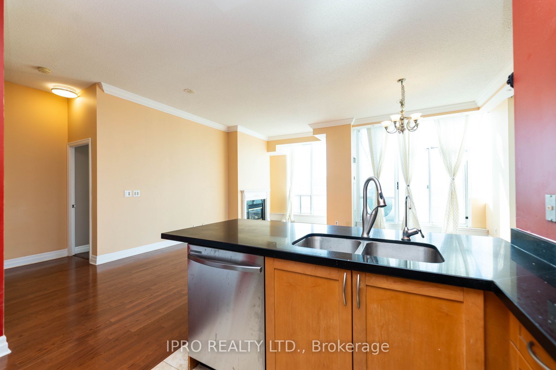 3939 Duke Of York Blvd, #3207