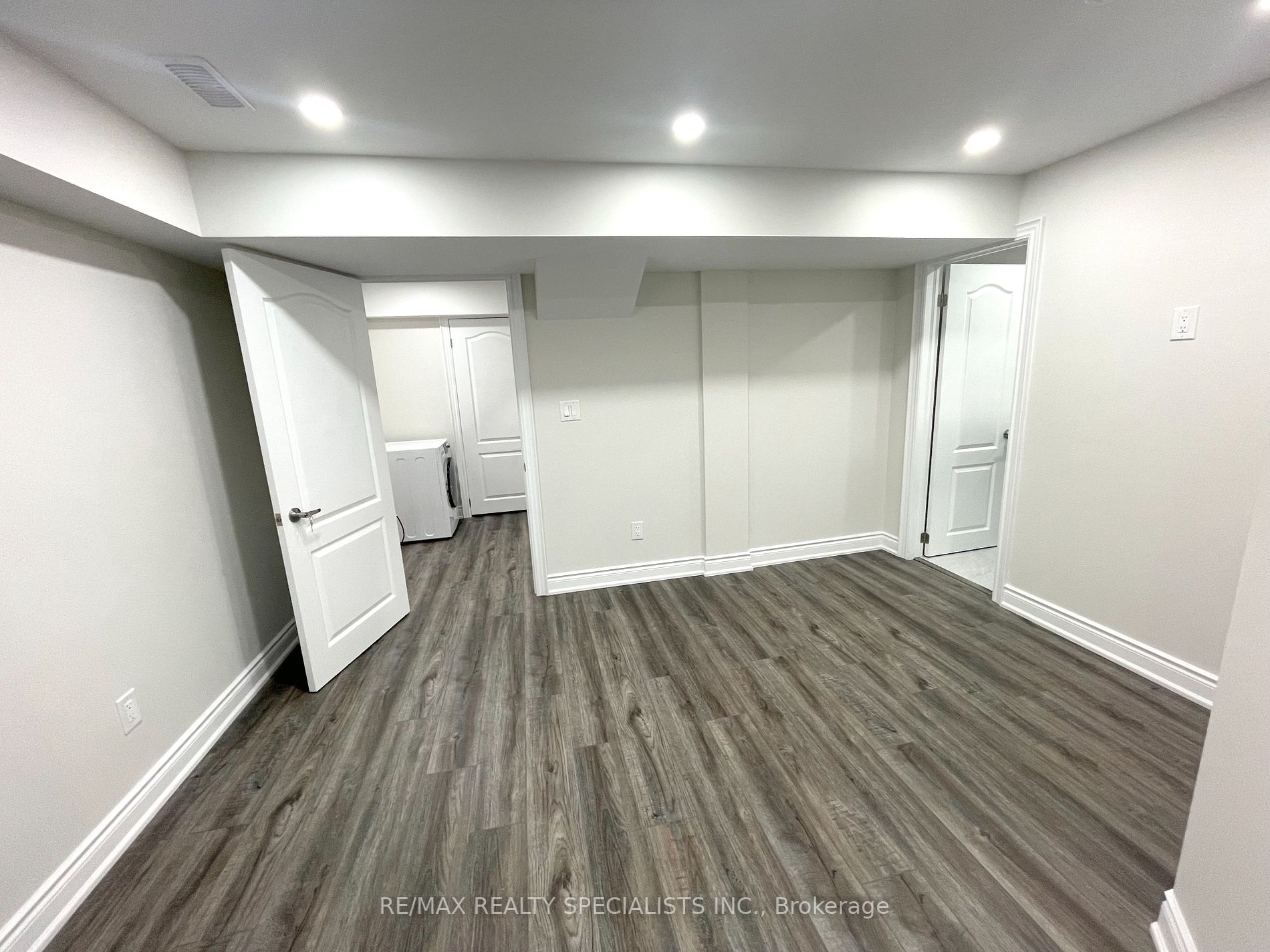 24 Micarta Avenue, #Lower