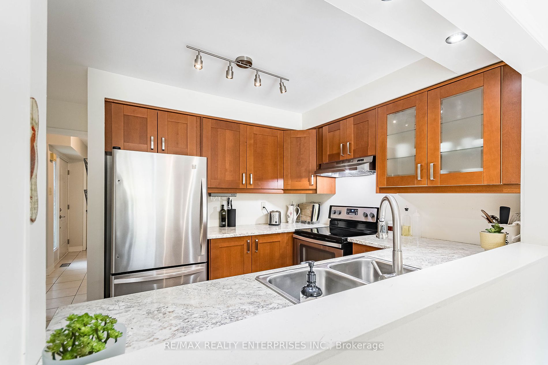 2985 Remea Crt