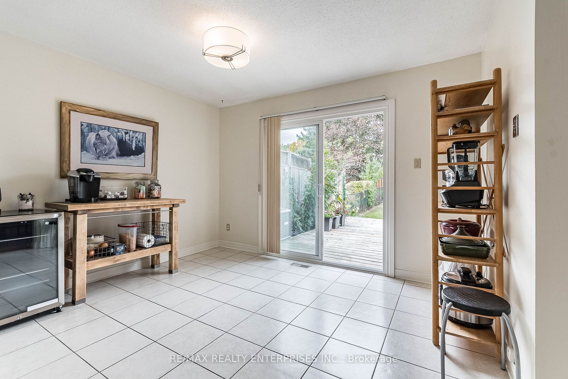 2985 Remea Crt