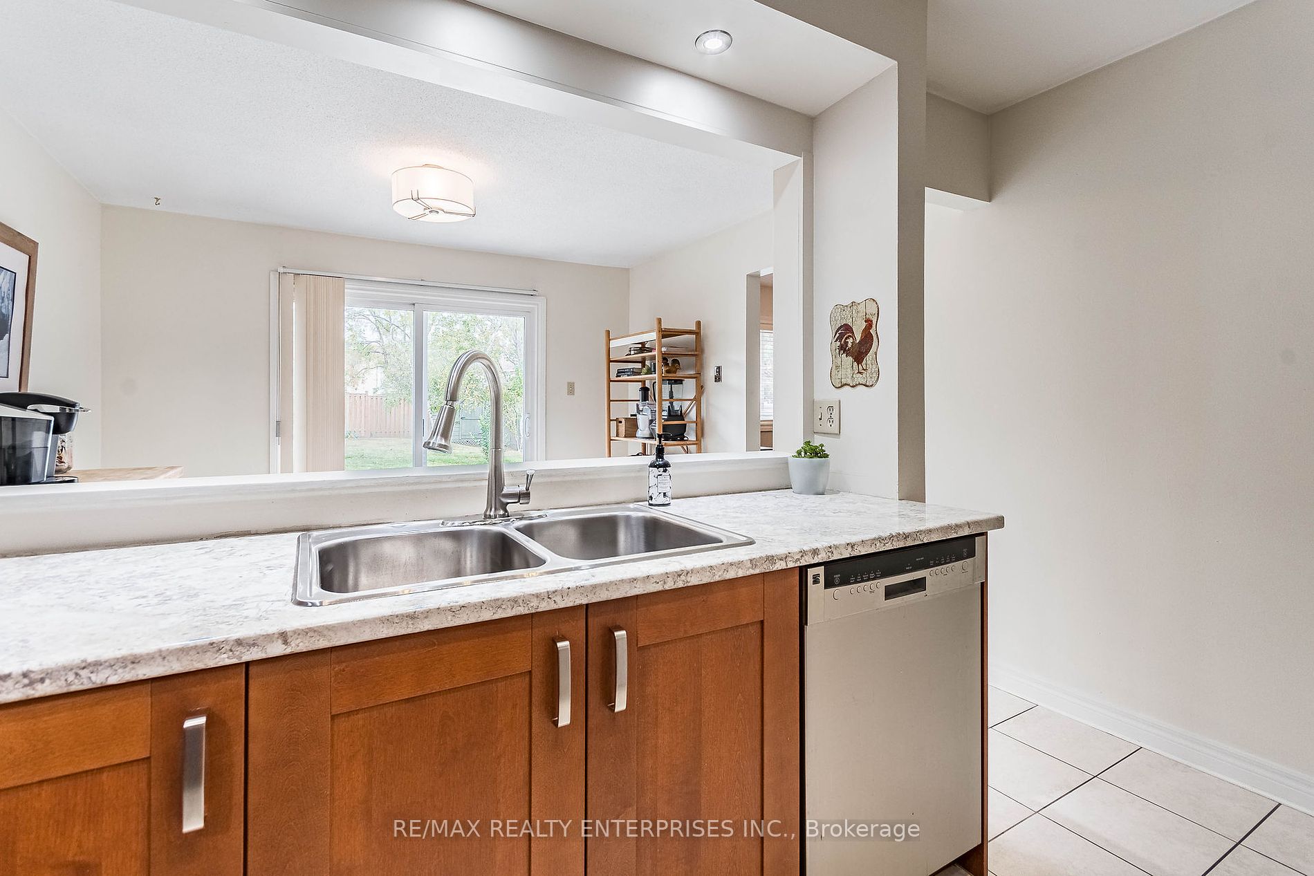 2985 Remea Crt