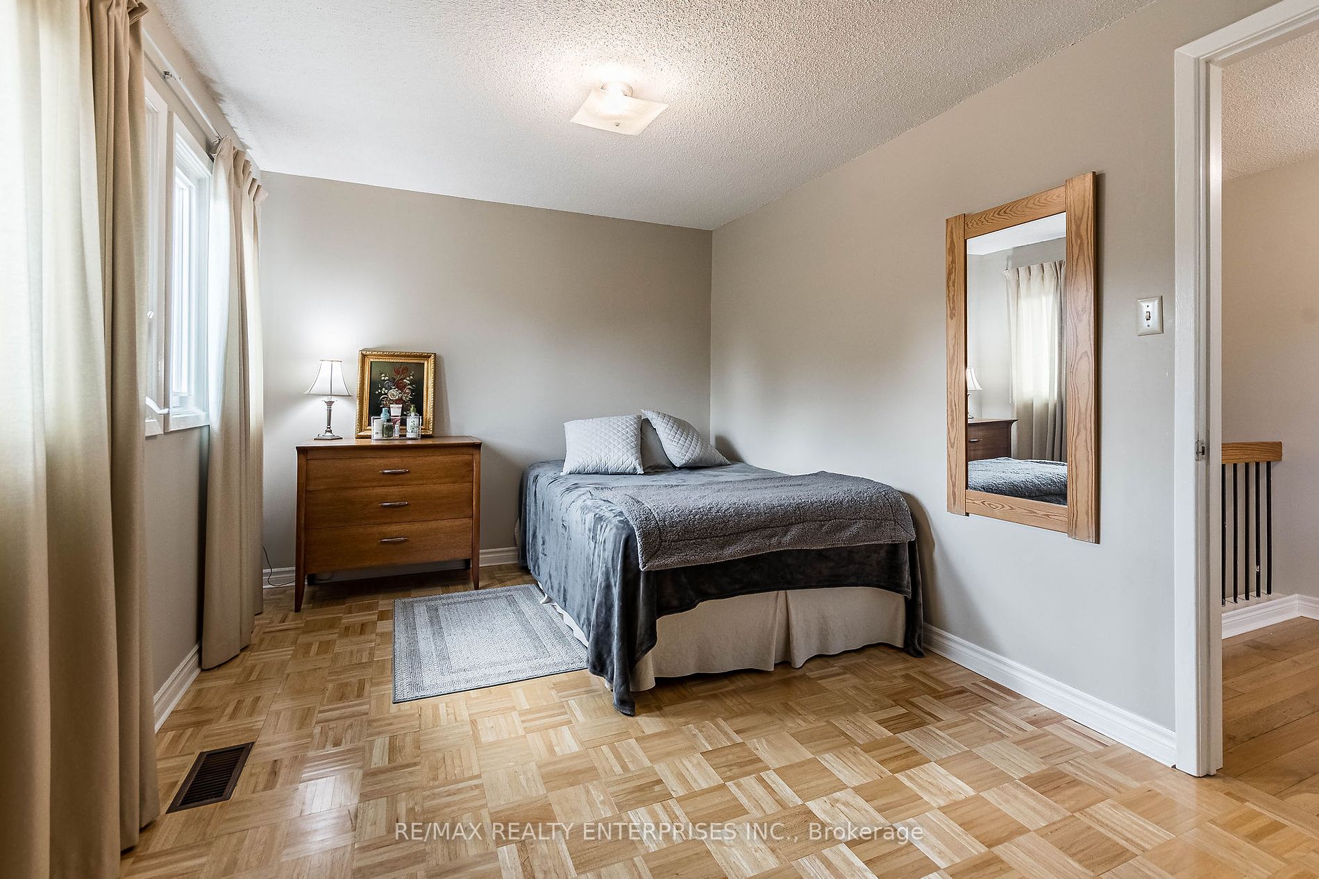 2985 Remea Crt