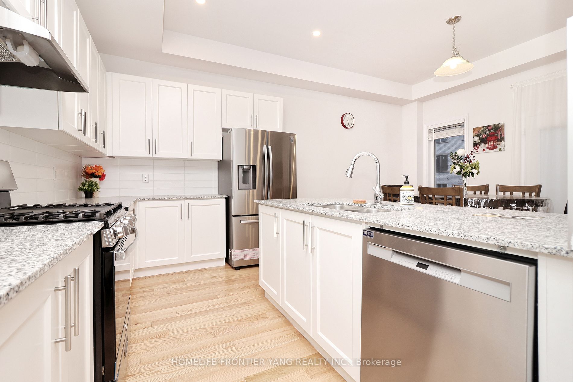 3478 Clayton Tr