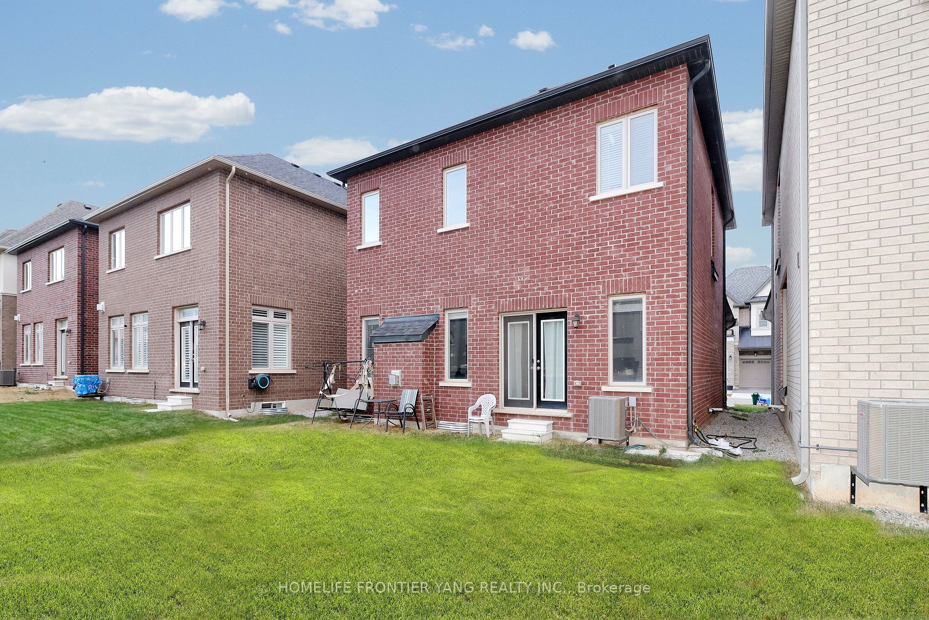 3478 Clayton Tr