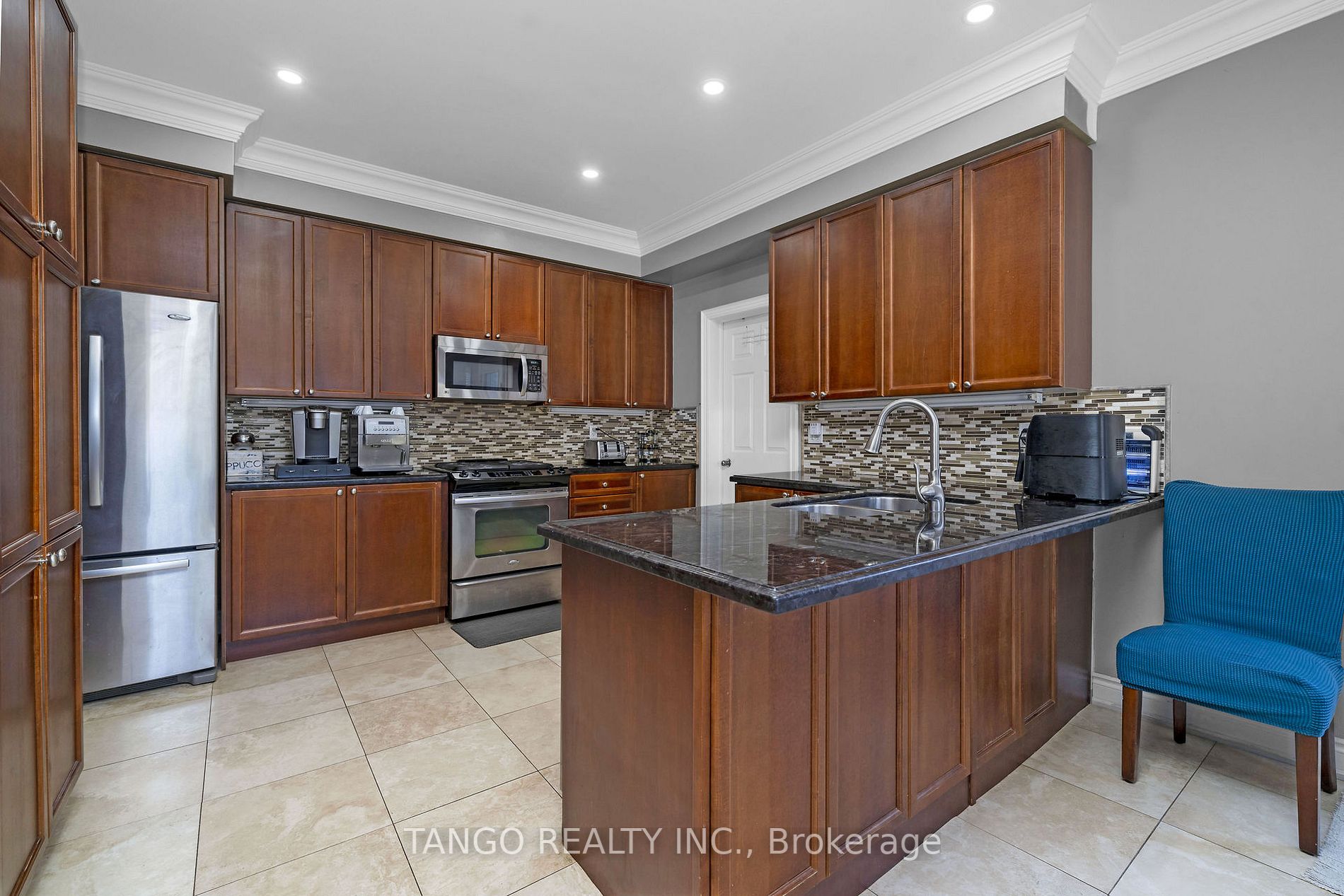 97 Bonistel Cres N