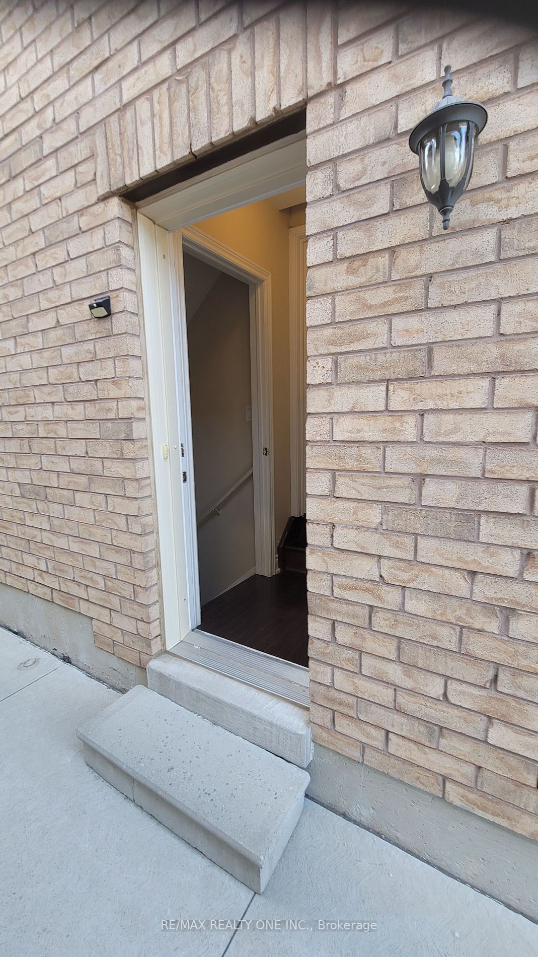 3 Brentwick Dr, #Bsmt
