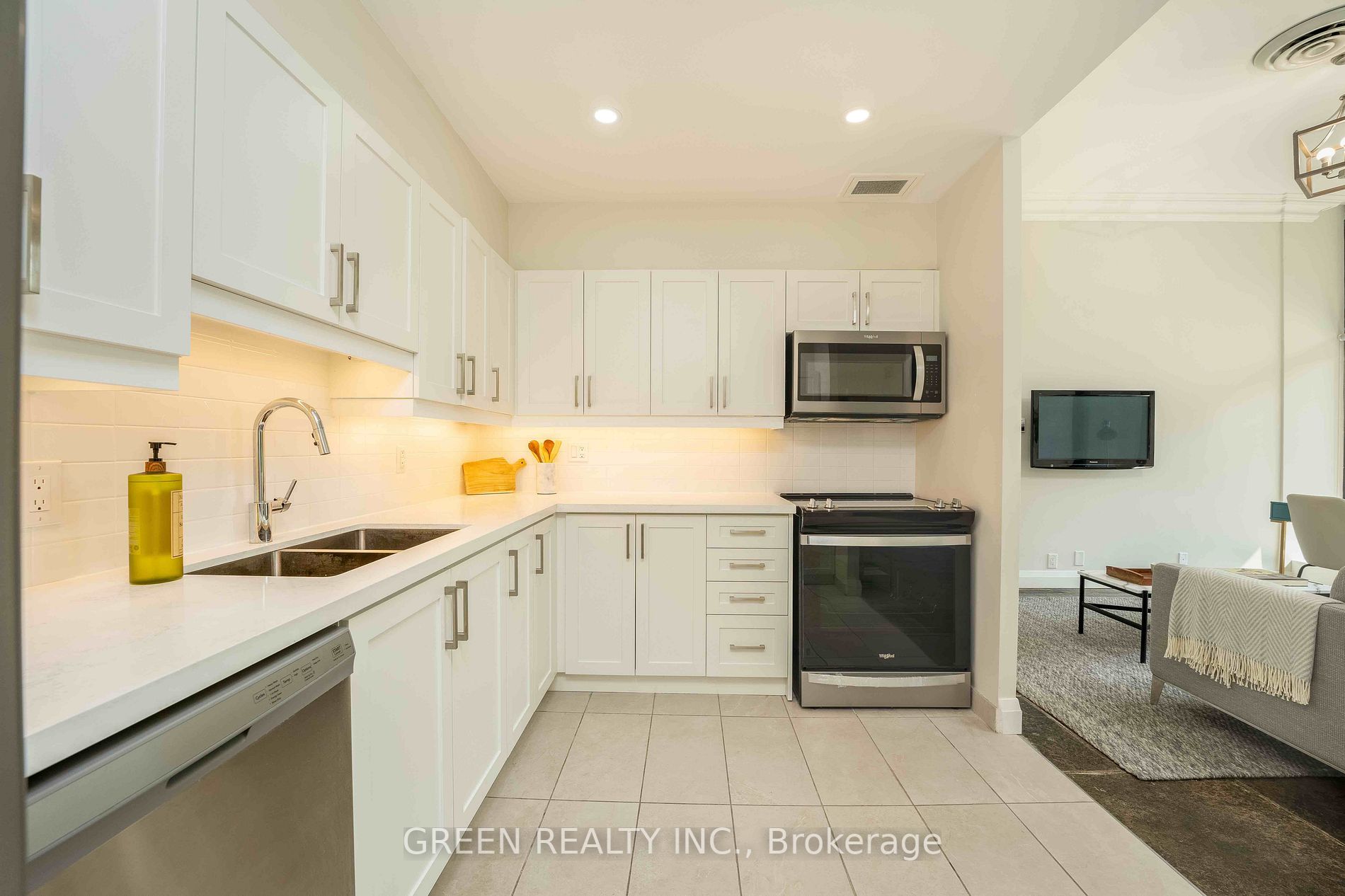39 Old Mill Rd, #104