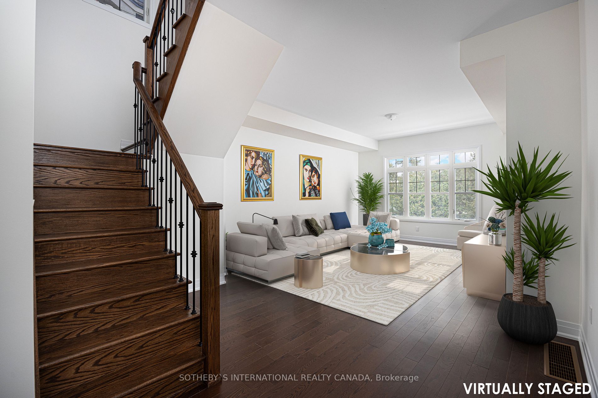 2102 Royal Gala Circ