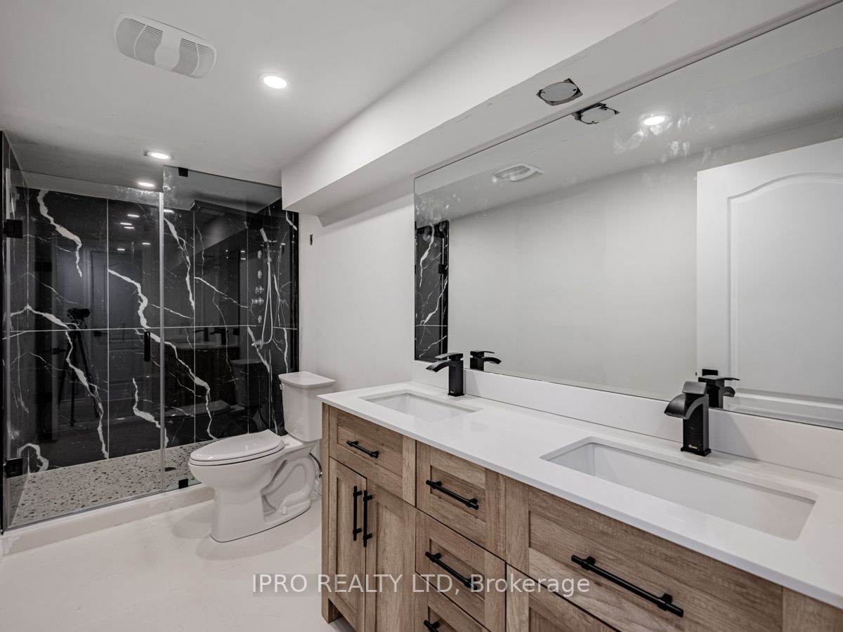 208 Glen Oak Dr