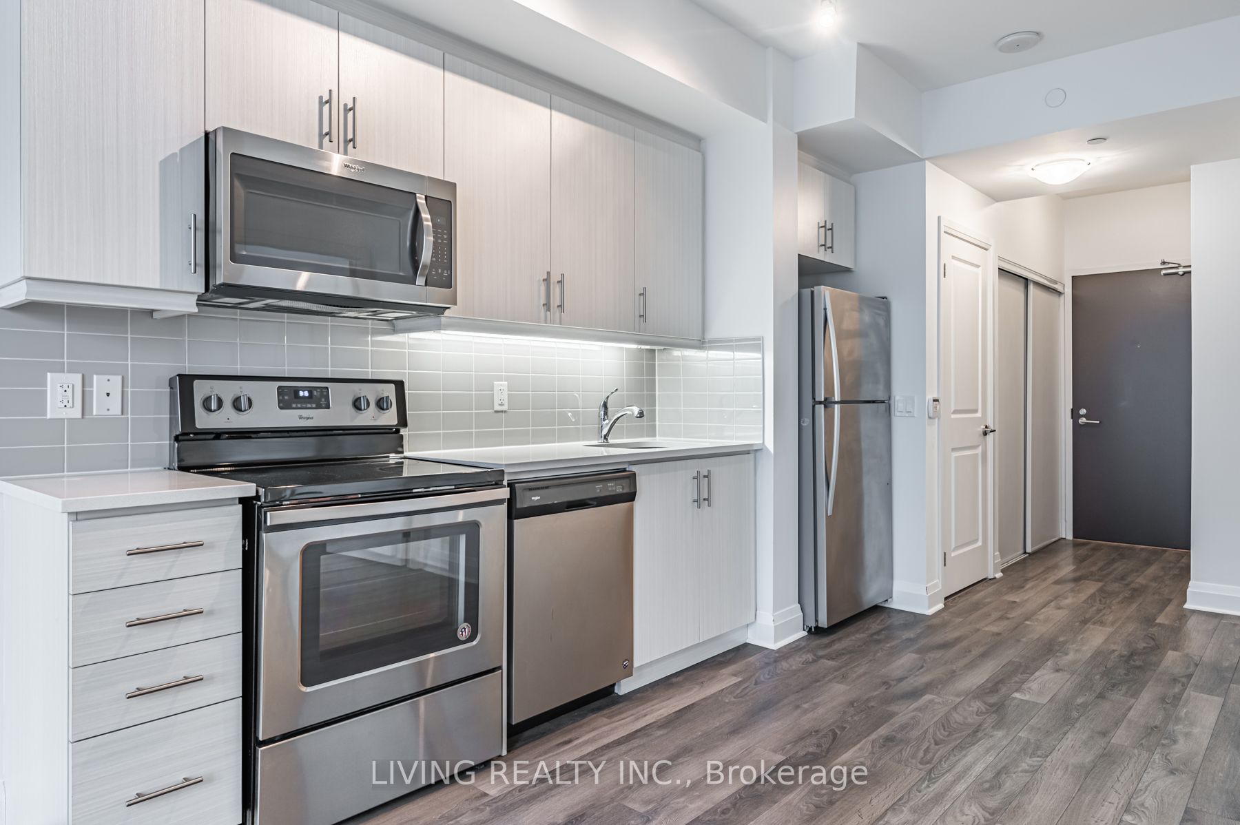 17 Zorra St, #510
