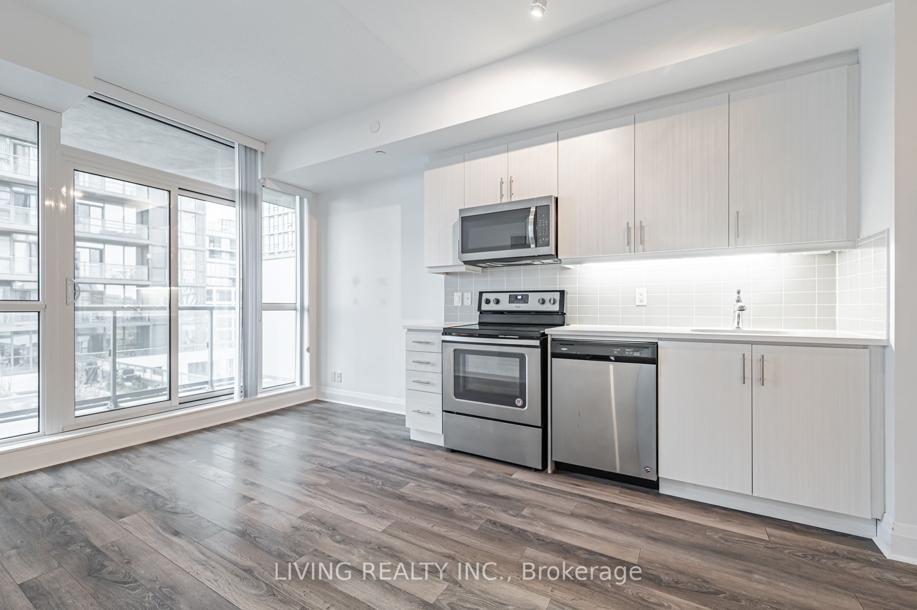 17 Zorra St, #510