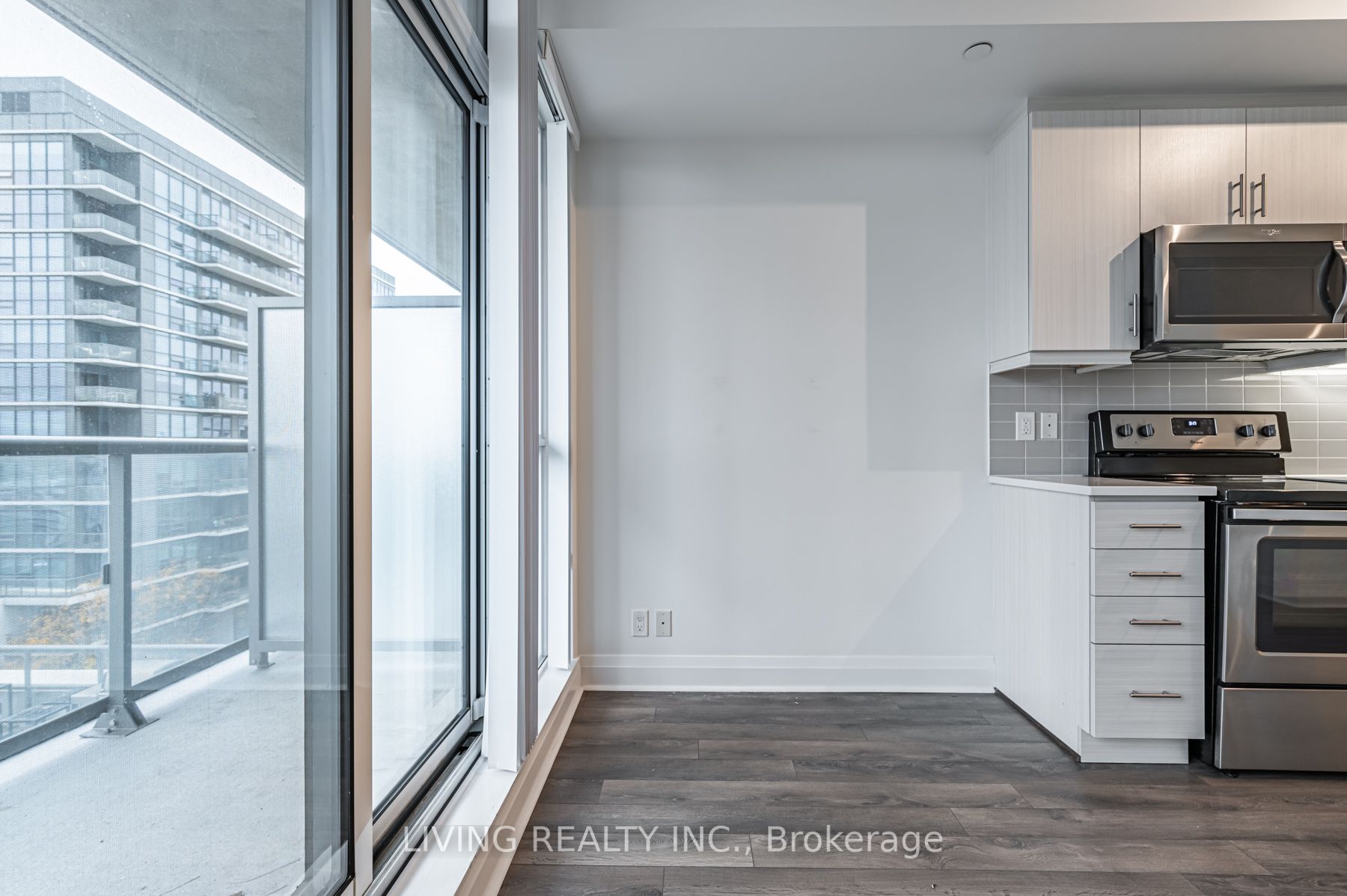 17 Zorra St, #510