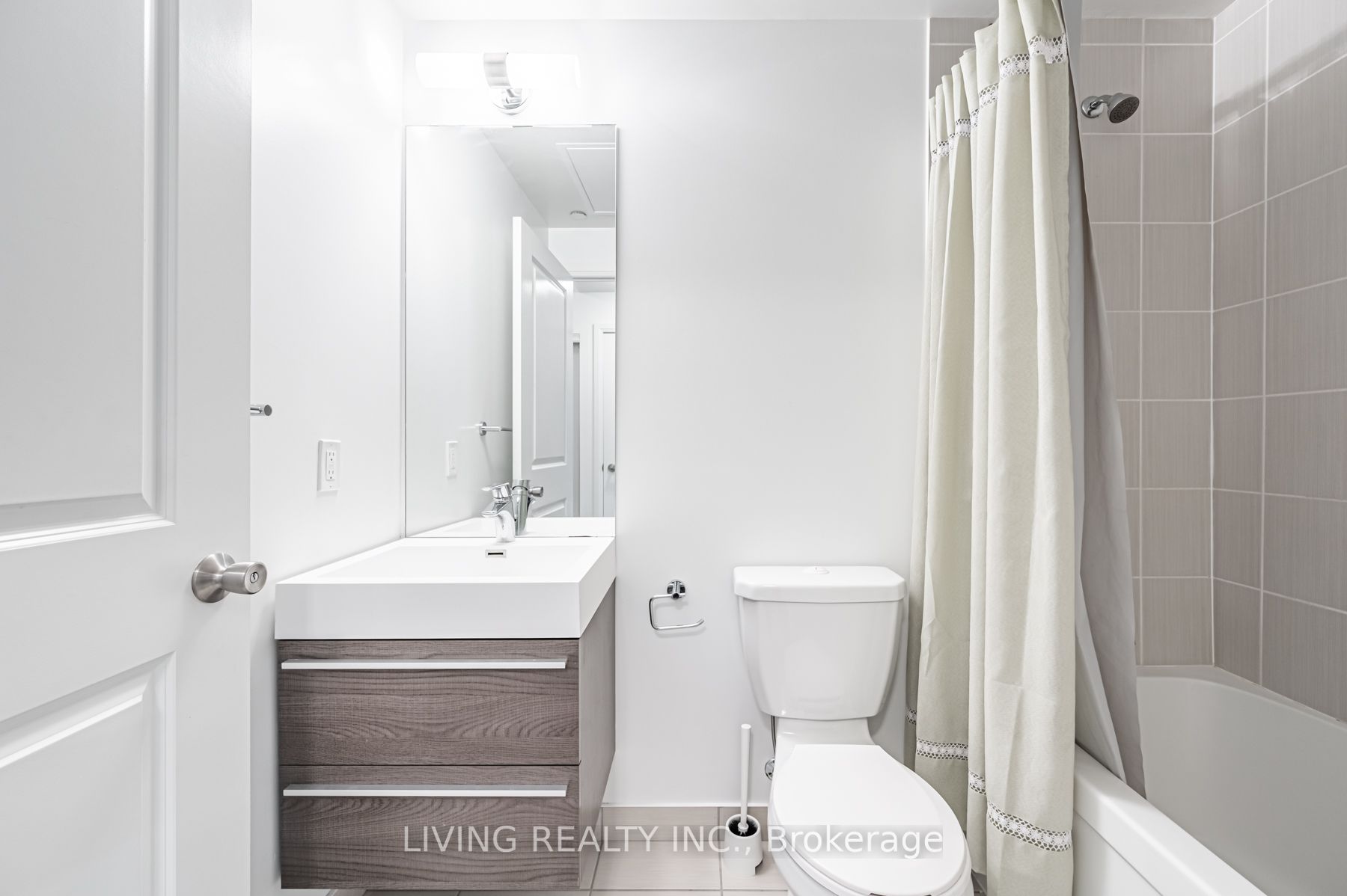 17 Zorra St, #510
