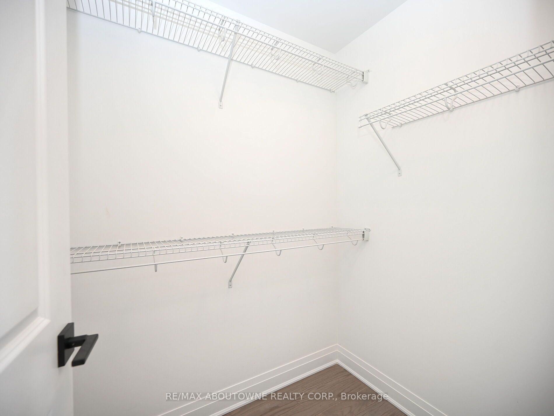 4088 Kadic Terrace