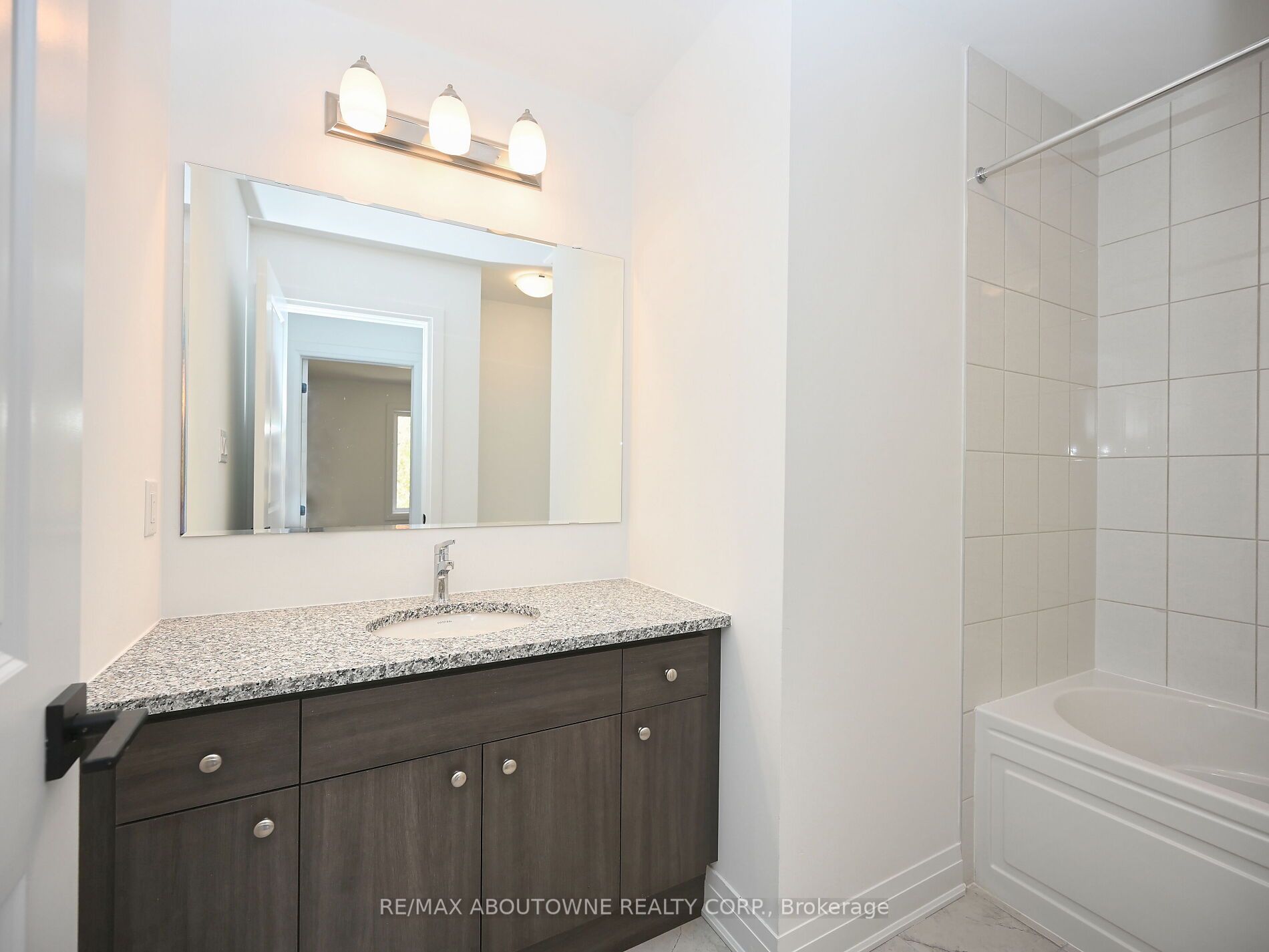 4088 Kadic Terrace