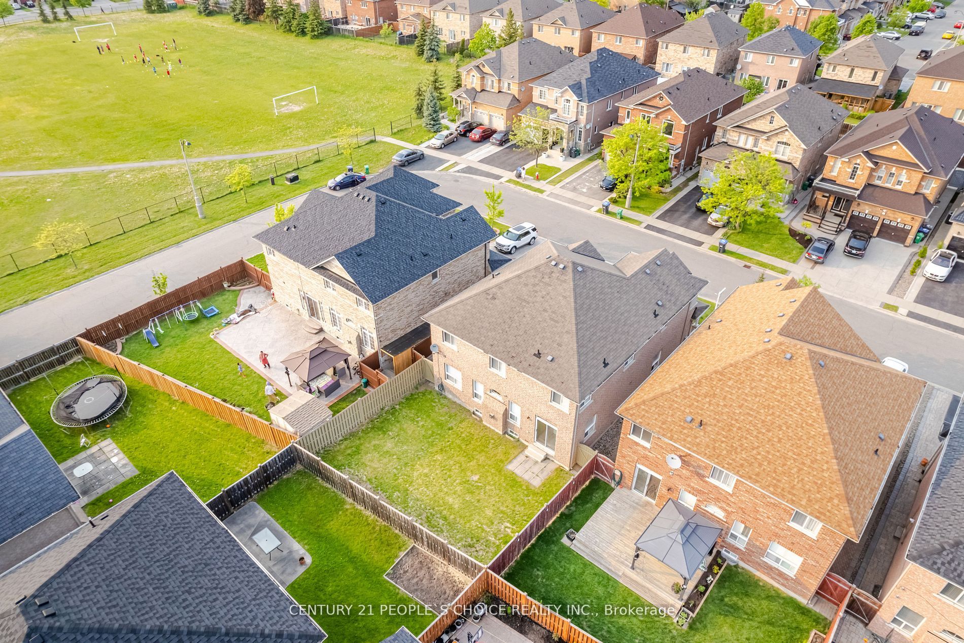 19 Dovehaven Crescent
