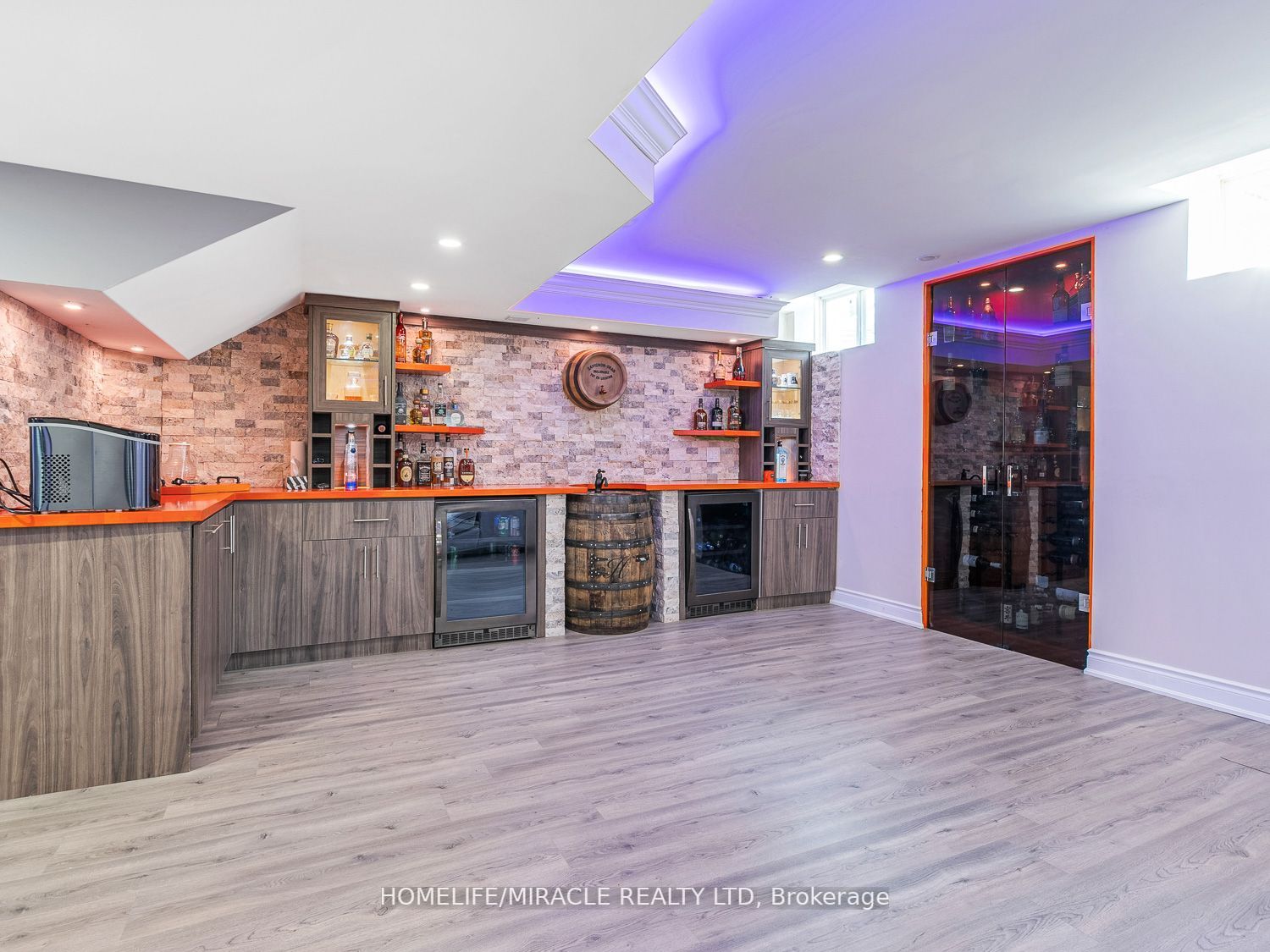 3257 Charles Biggar Dr