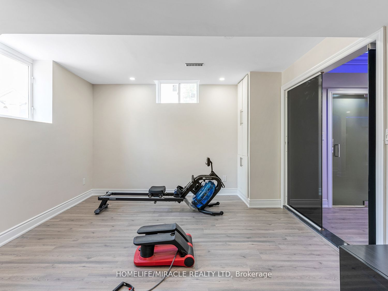 3257 Charles Biggar Dr
