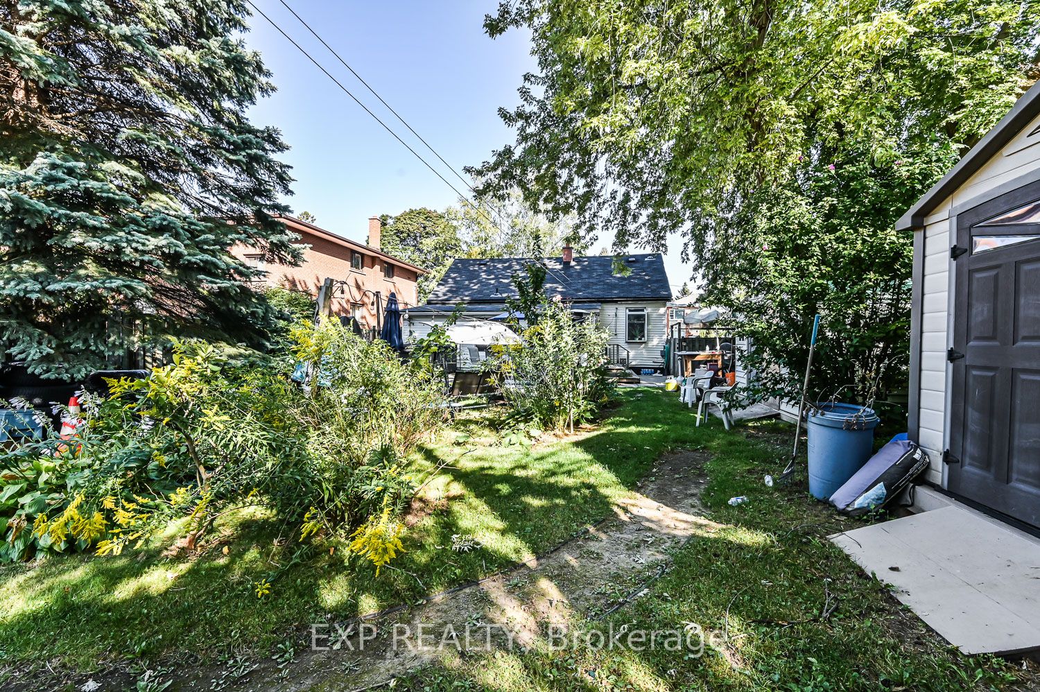 77 James St