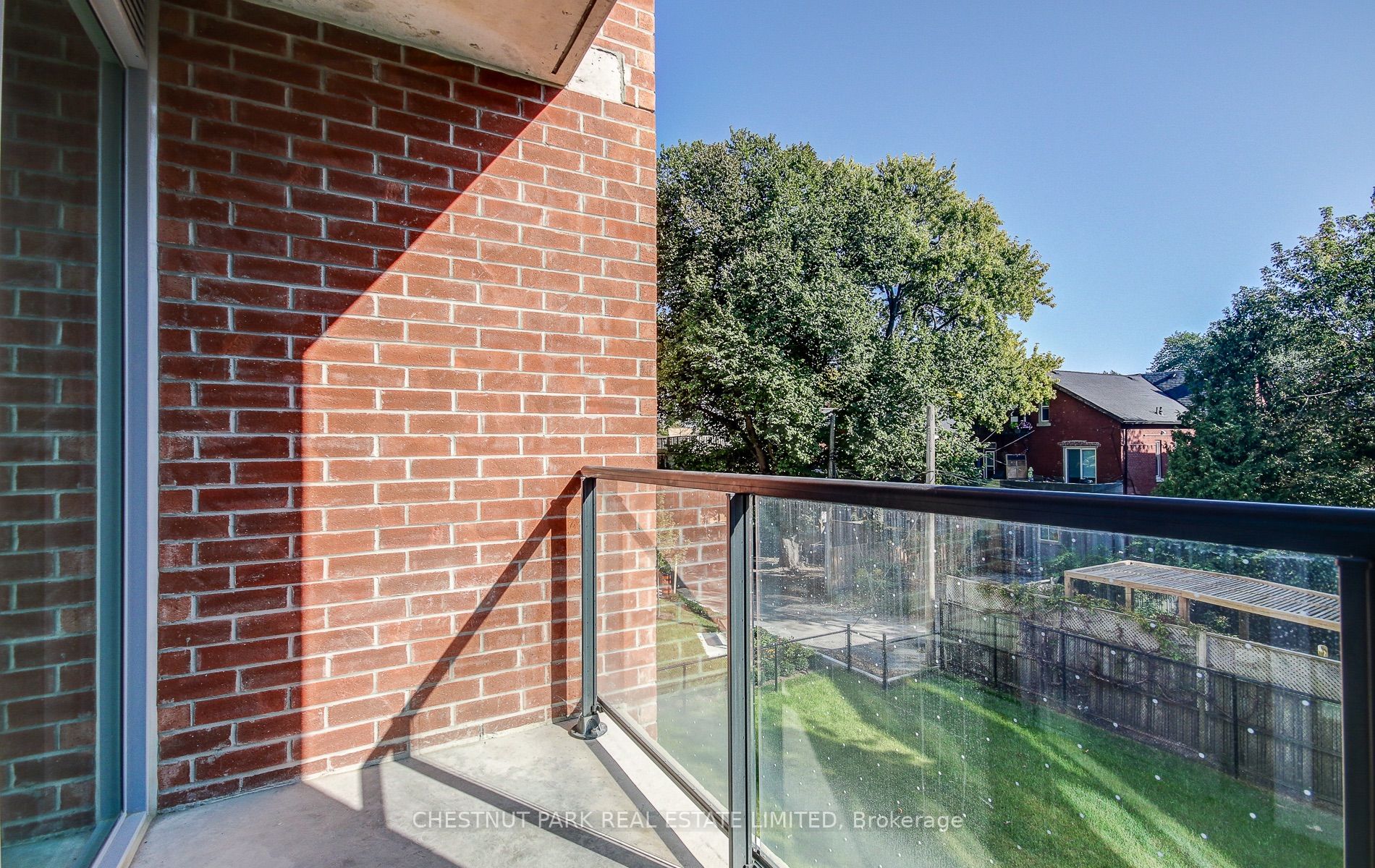 57 Brock Ave, #201