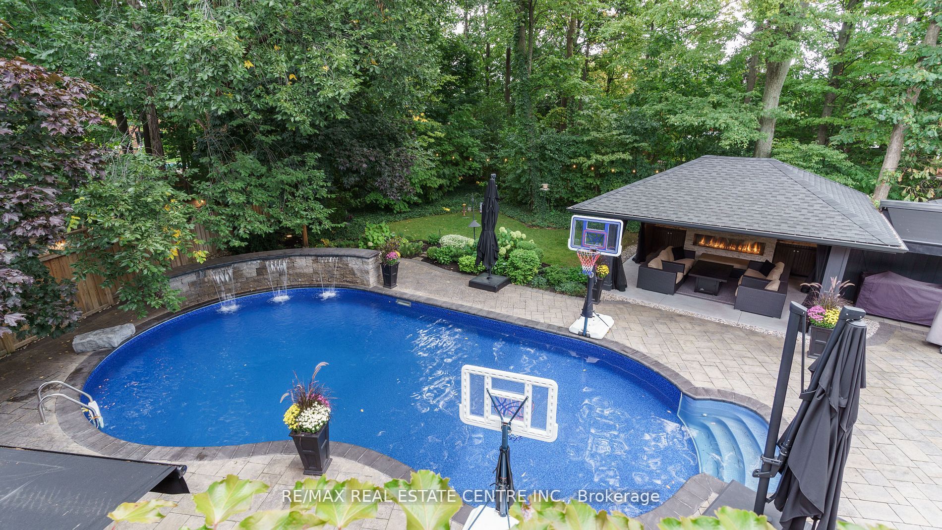 3638 St.Laurent Court
