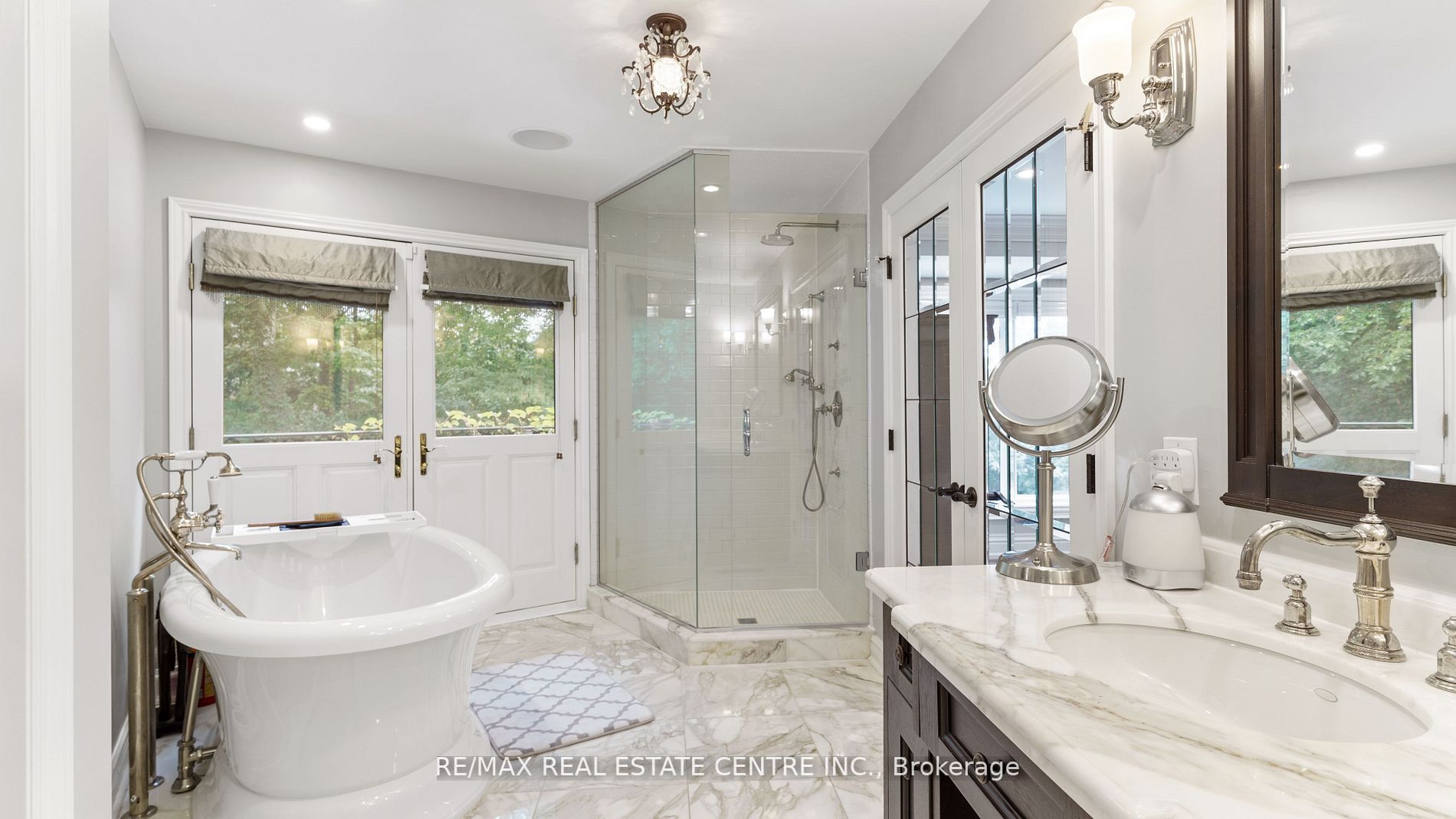 3638 St.Laurent Court