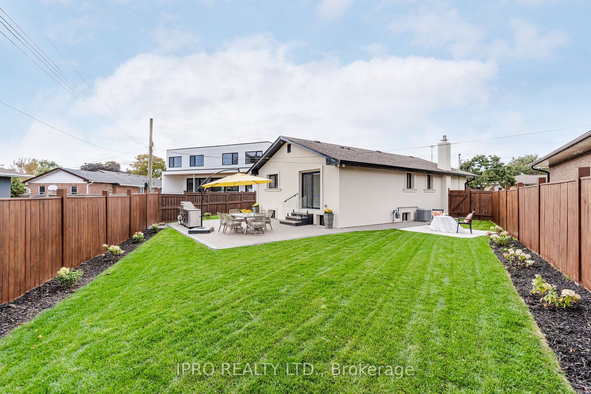 5 Arkley Cres