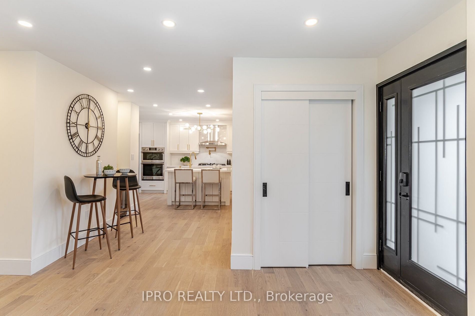 5 Arkley Cres