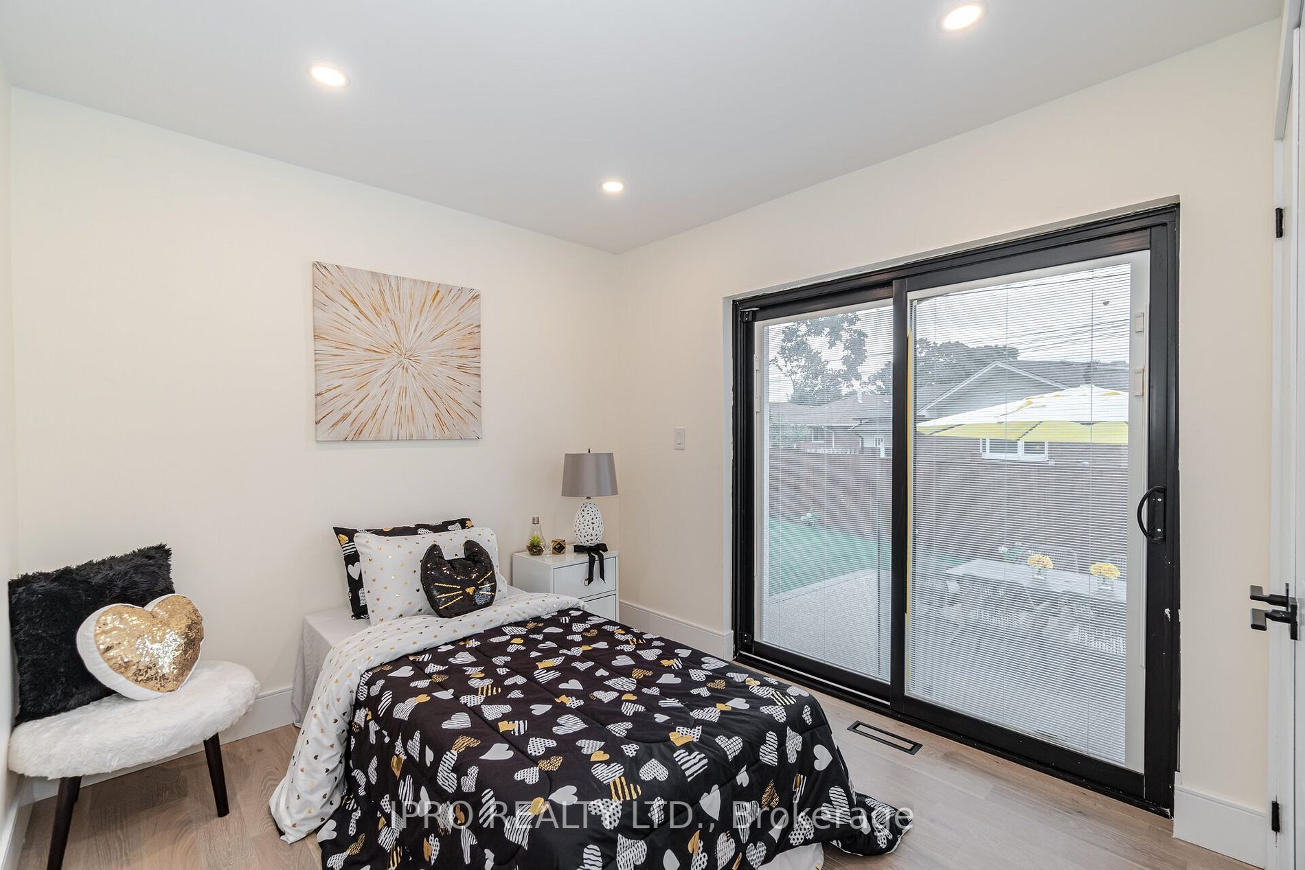 5 Arkley Cres