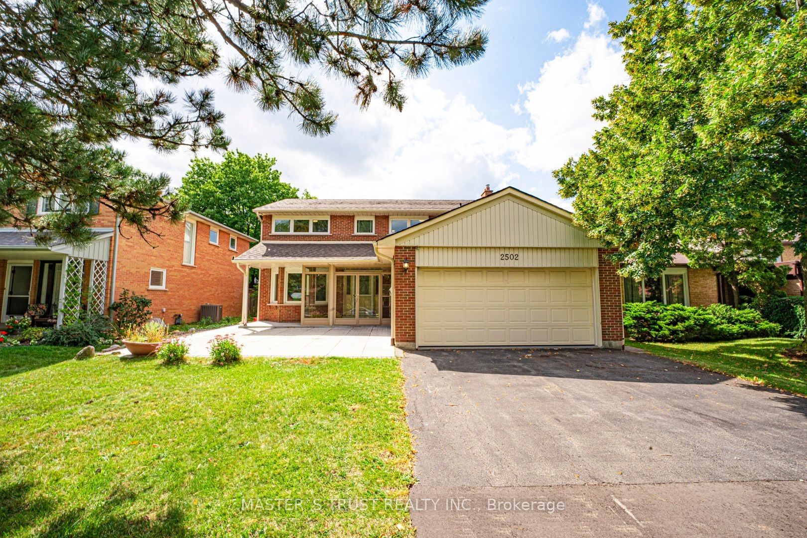 2502 Folkway Dr